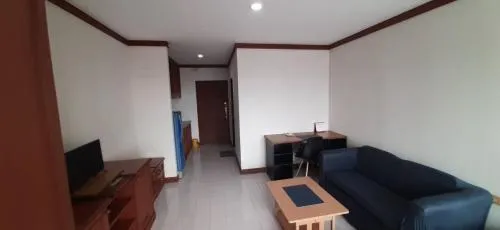 เช่าคอนโด  คันทรี คอมเพล็กซ์ BTS-บางนา พระโขนง เขต บางนา กรุงเทพ CX-122085