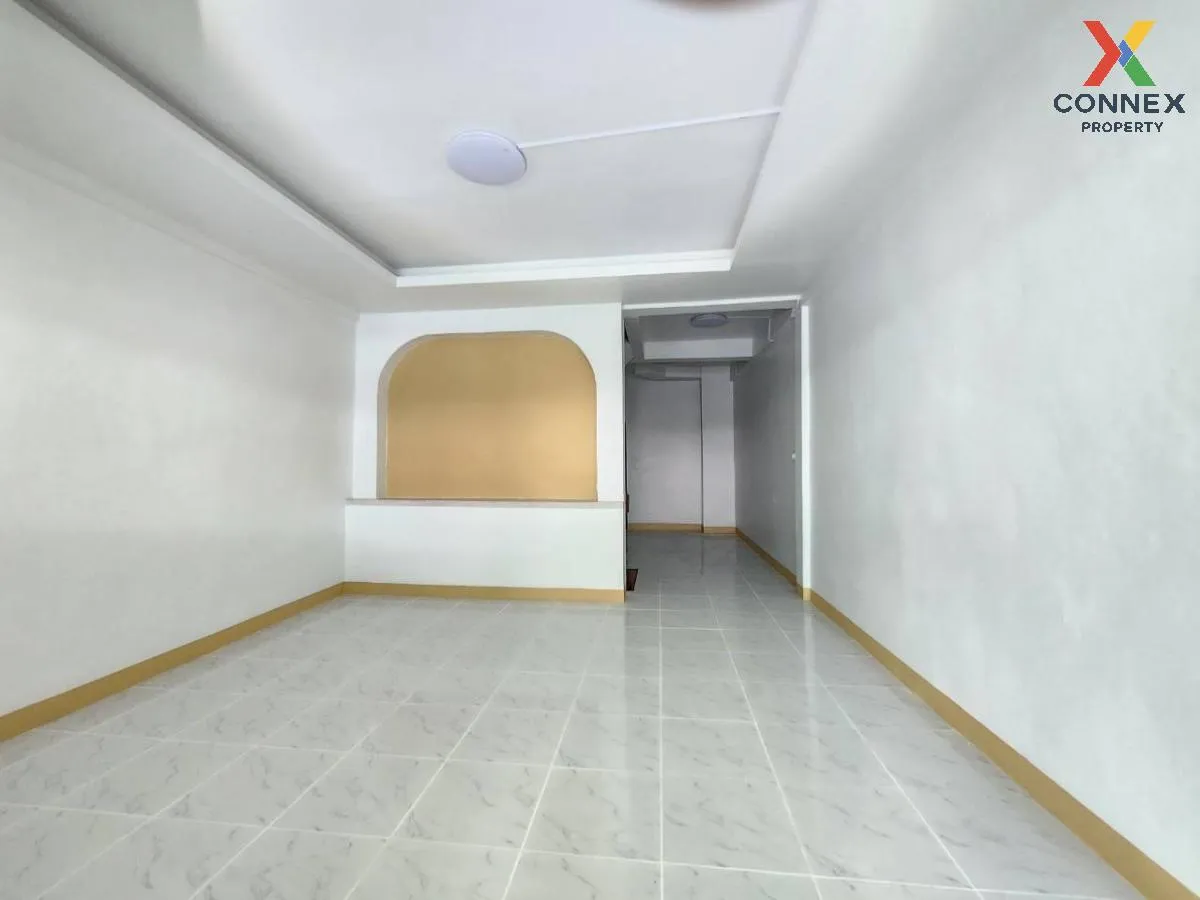 For Sale Townhouse/Townhome  , Baan Tepharak Villa , MRT-Tippawan 3