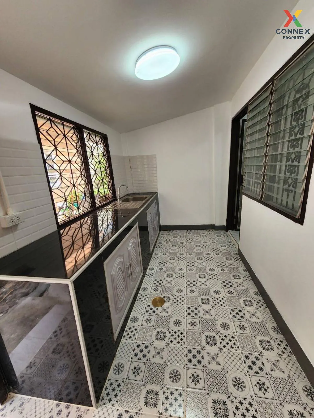 For Sale Townhouse/Townhome  , Suthawee (Soi Phon Sawang) , Bang 