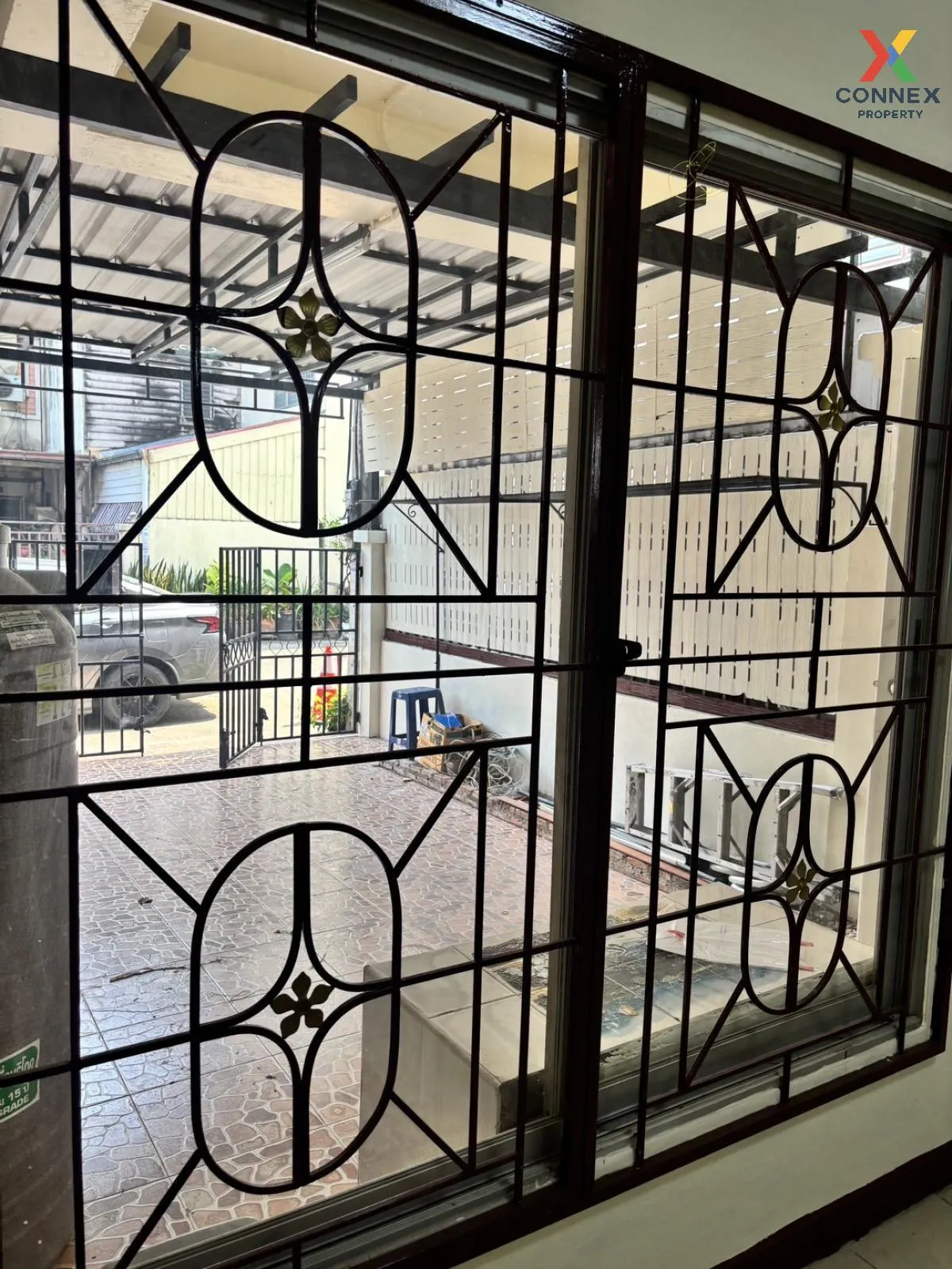 ขายทาวน์เฮ้าส์/ทาวน์โฮม  บ้านเบญจทรัพย์ รังสิต - คลอง 6 หน้ากว้าง 4