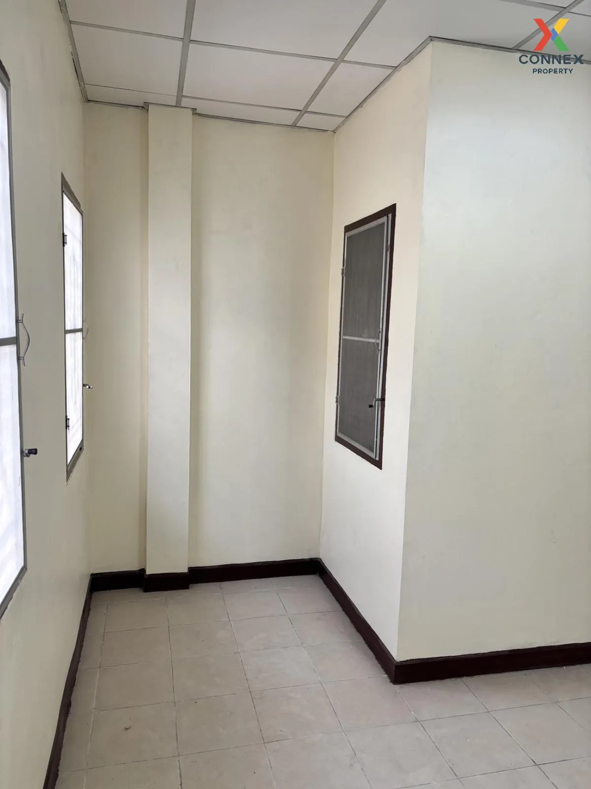 ขายทาวน์เฮ้าส์/ทาวน์โฮม  บ้านเบญจทรัพย์ รังสิต - คลอง 6 หน้ากว้าง