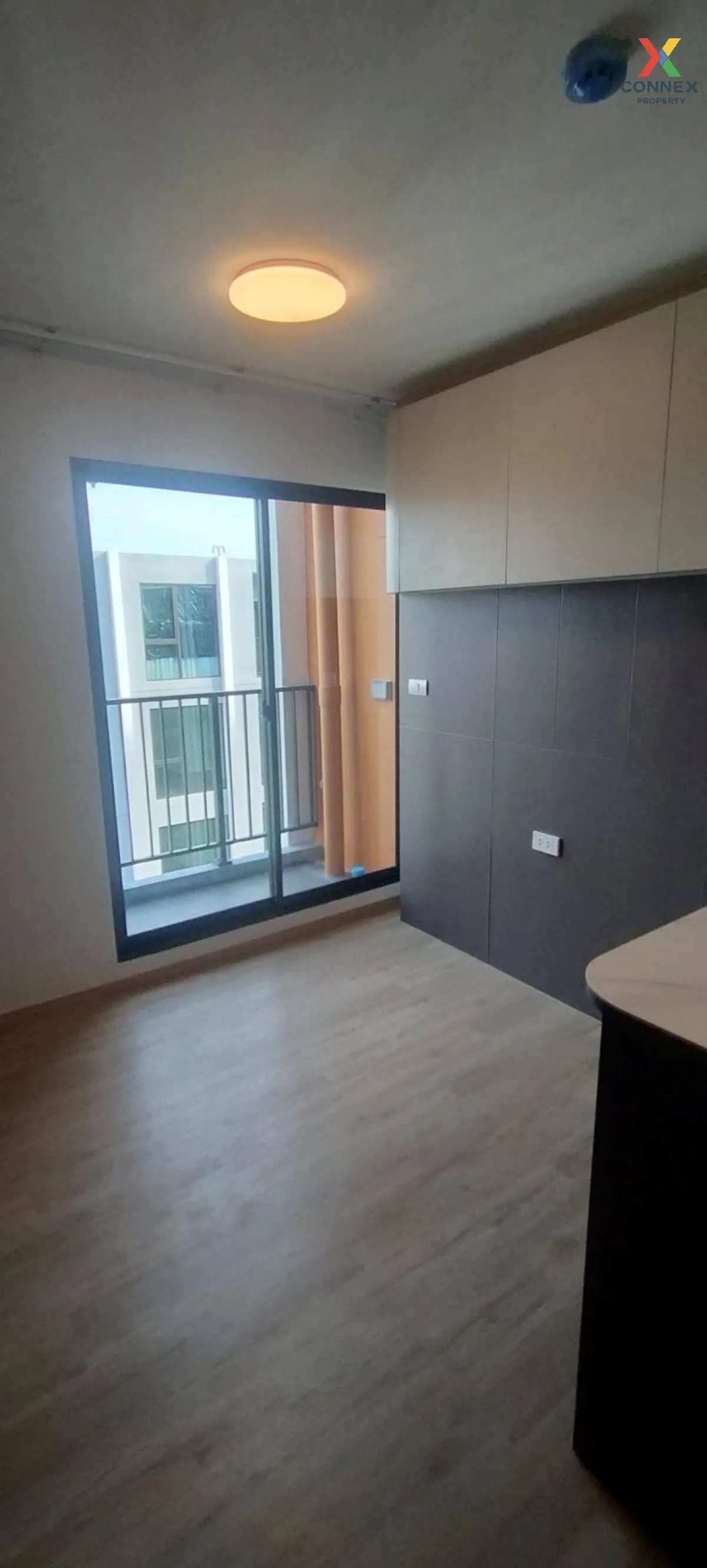 เช่าคอนโด  ฟีล คอนโด ลาดพร้าว 122 MRT-ลาดพร้าว 101 (สายสีเหลือง) 