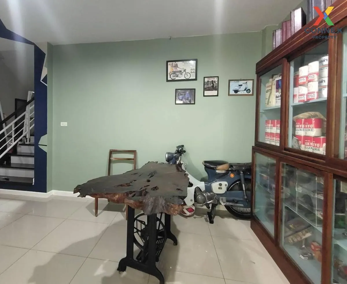 For Sale House , Baan Suetrong Bangyai , newly renovated , Lahan  For Sale House , Baan Suetrong Bangyai , newly renovated , Lahan
