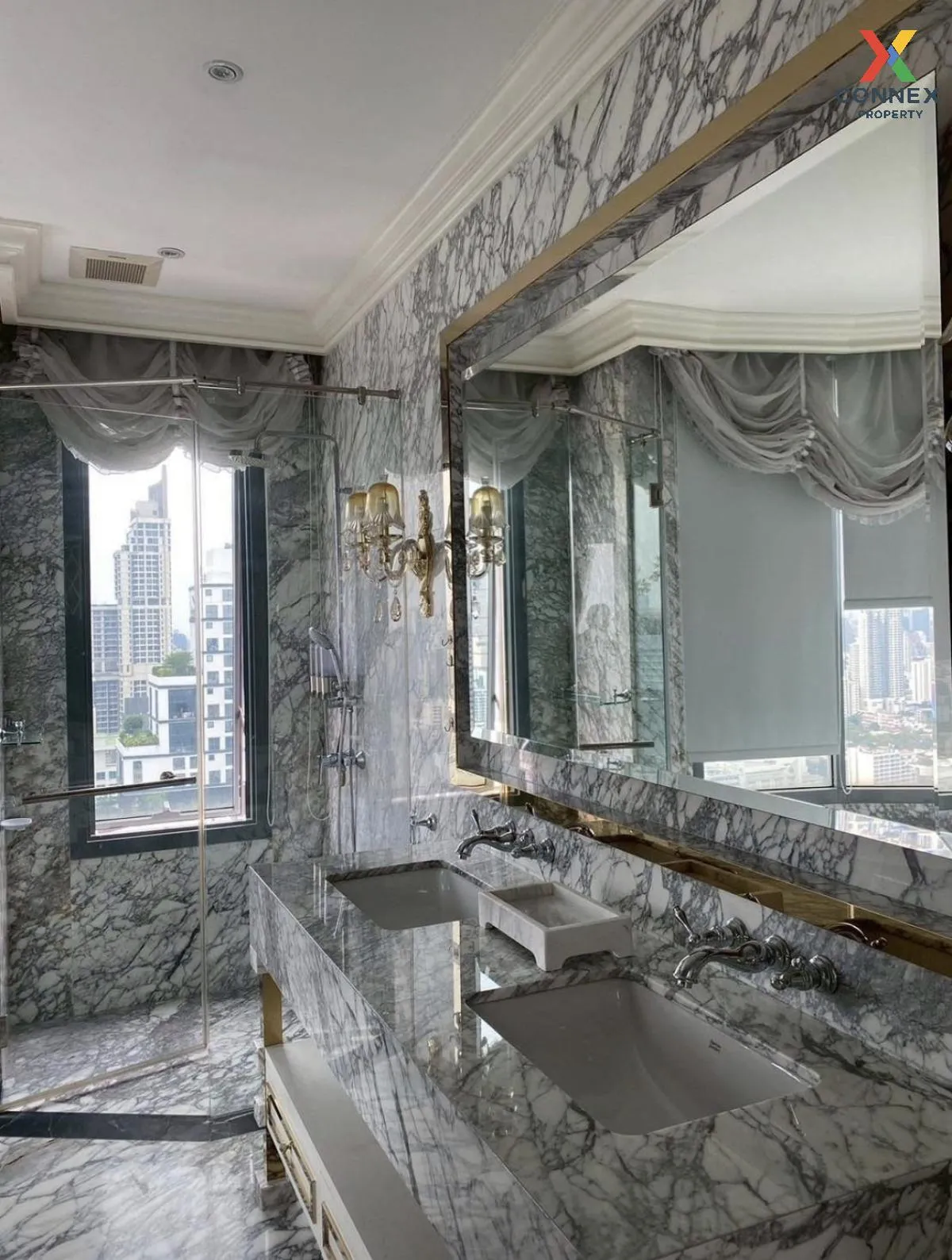 เช่าคอนโด  คิว อโศก วิวสวย ชั้นสูง ห้องมุม หน้ากว้าง MRT-เพชรบุรี