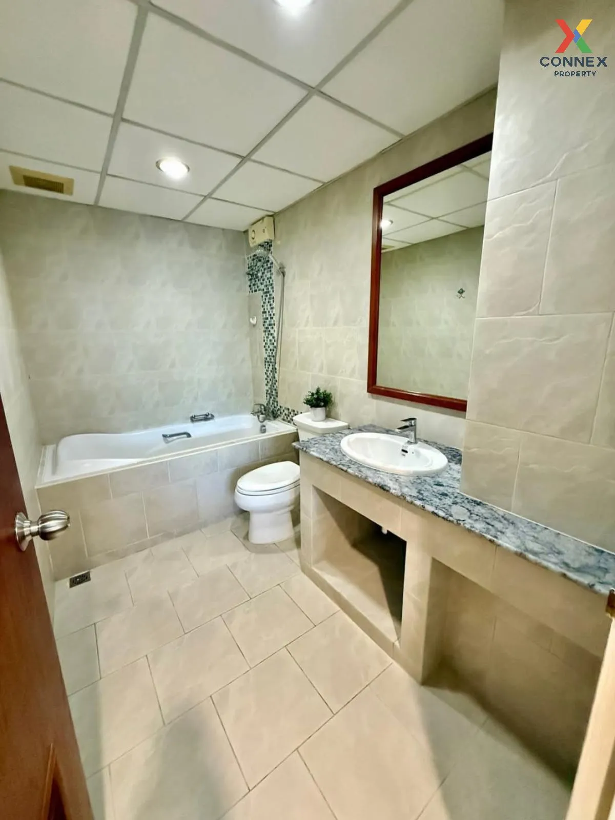 เช่าคอนโด  ท๊อปวิว ทาวเวอร์ วิวแม่น้ำ BTS-ทองหล่อ คลองตันเหนือ เข