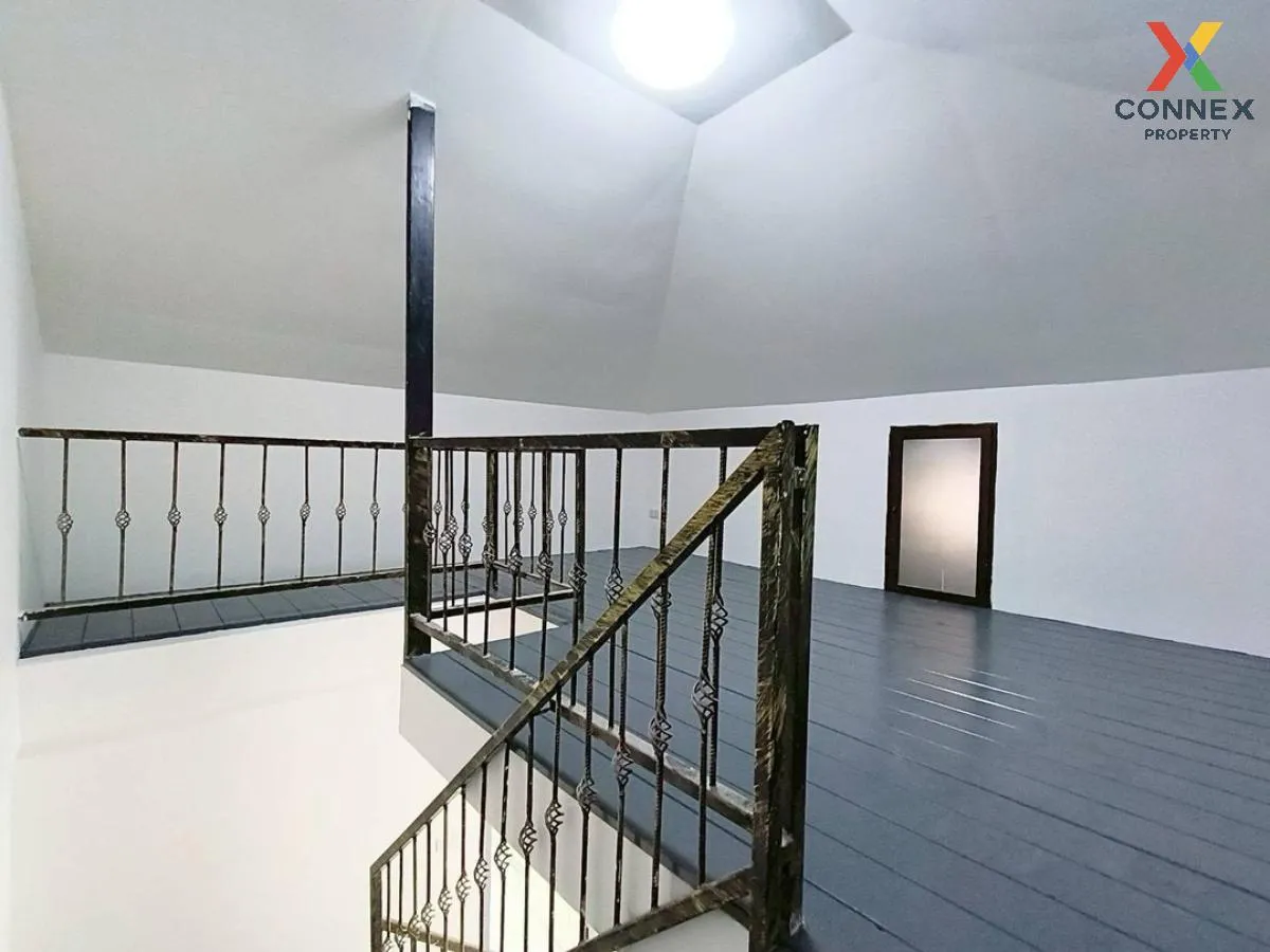 ขายทาวน์เฮ้าส์/ทาวน์โฮม  เค.ซี. รามอินทรา 1 ห้องมุม รีโนเวทใหม่ ส