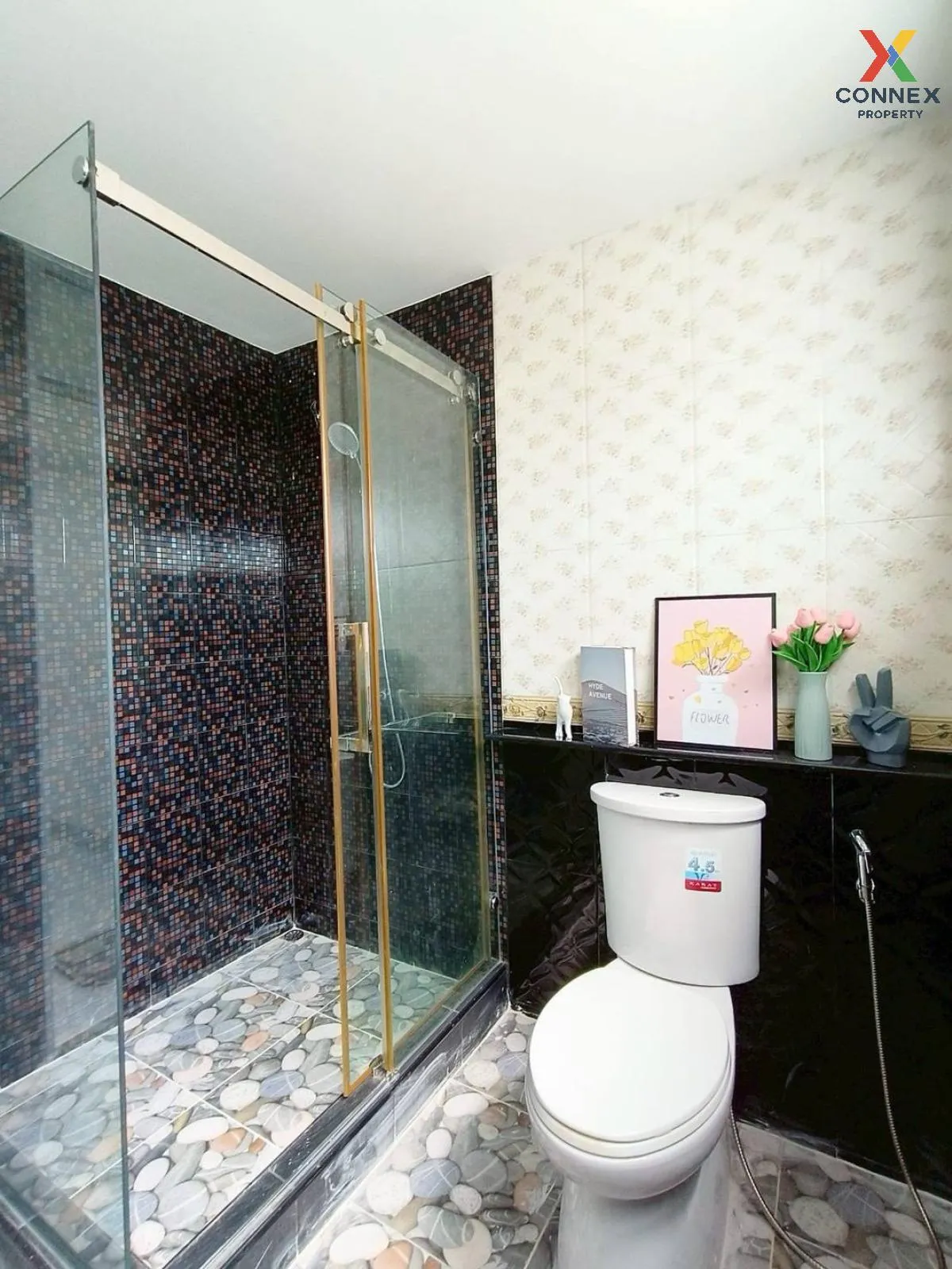 ขายทาวน์เฮ้าส์/ทาวน์โฮม  เค.ซี. รามอินทรา 1 ห้องมุม รีโนเวทใหม่ ส