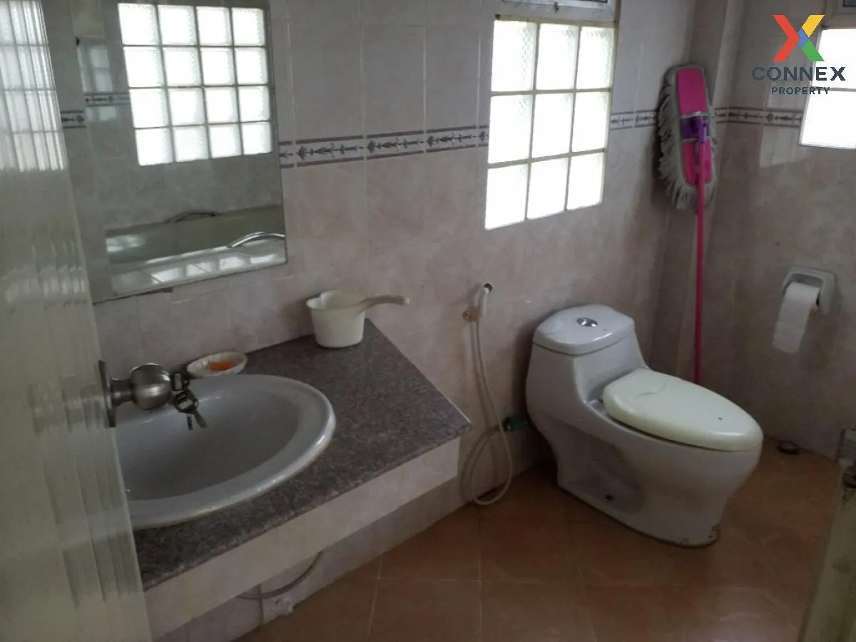 For Sale House , River Gardenville , Bang Krasan , Bang Pa-in , P For Sale House , River Gardenville , Bang Krasan , Bang Pa-in , P 4