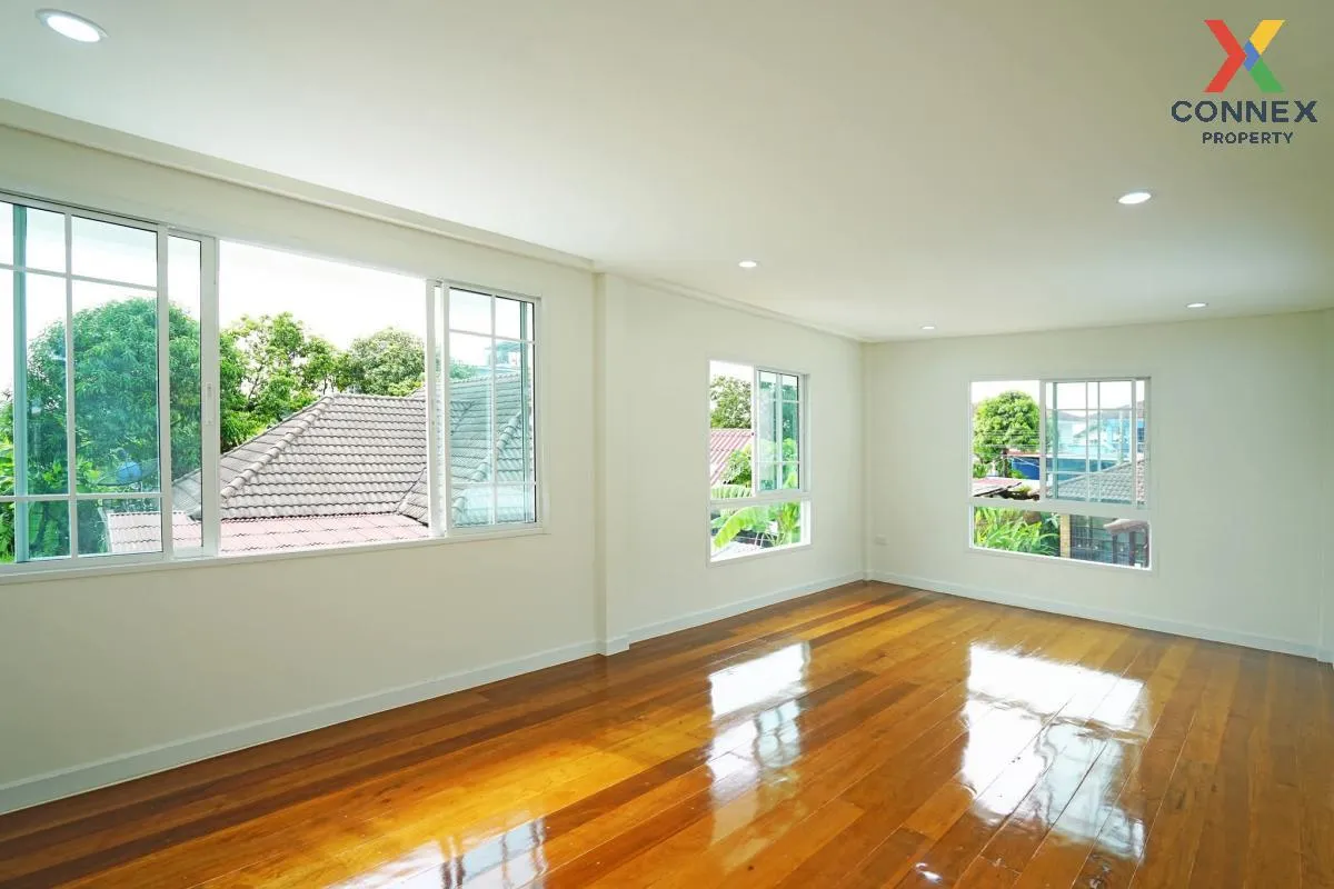 ขายบ้านสร้างเอง 2 ชั้น พื้นที่ 98 ตารางวา หนองแขม กรุงเทพมหานคร ห