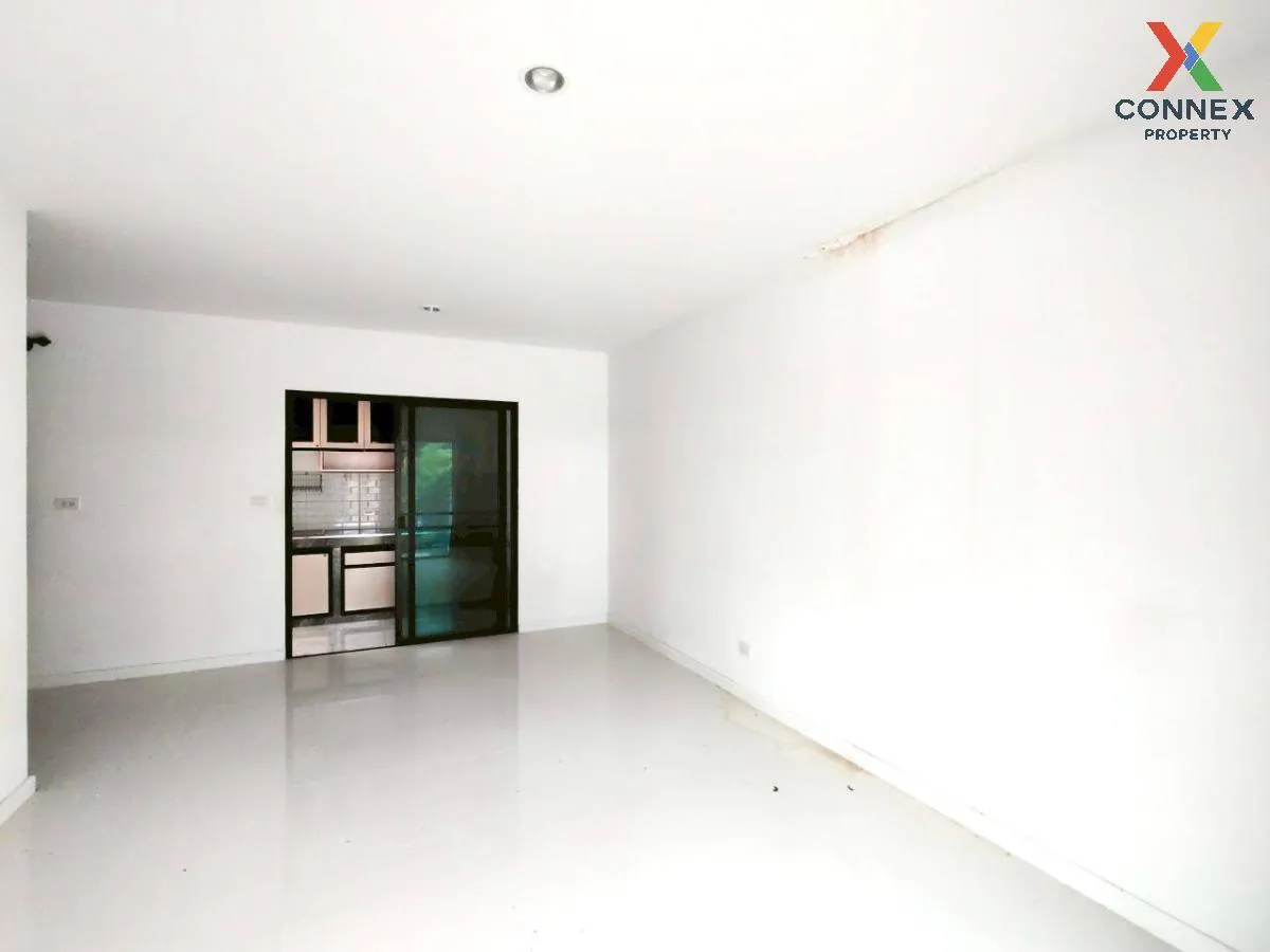For Sale Townhouse/Townhome  , Unio Town Srinakarin-Bangna , Bang For Sale Townhouse/Townhome  , Unio Town Srinakarin-Bangna , Bang 3