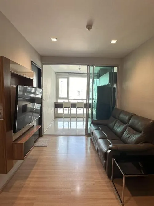 เช่าคอนโด  ริทึ่ม สาทร BTS-สะพานตากสิน ทุ่งมหาเมฆ เขต สาทร กรุงเทพ CX-122496