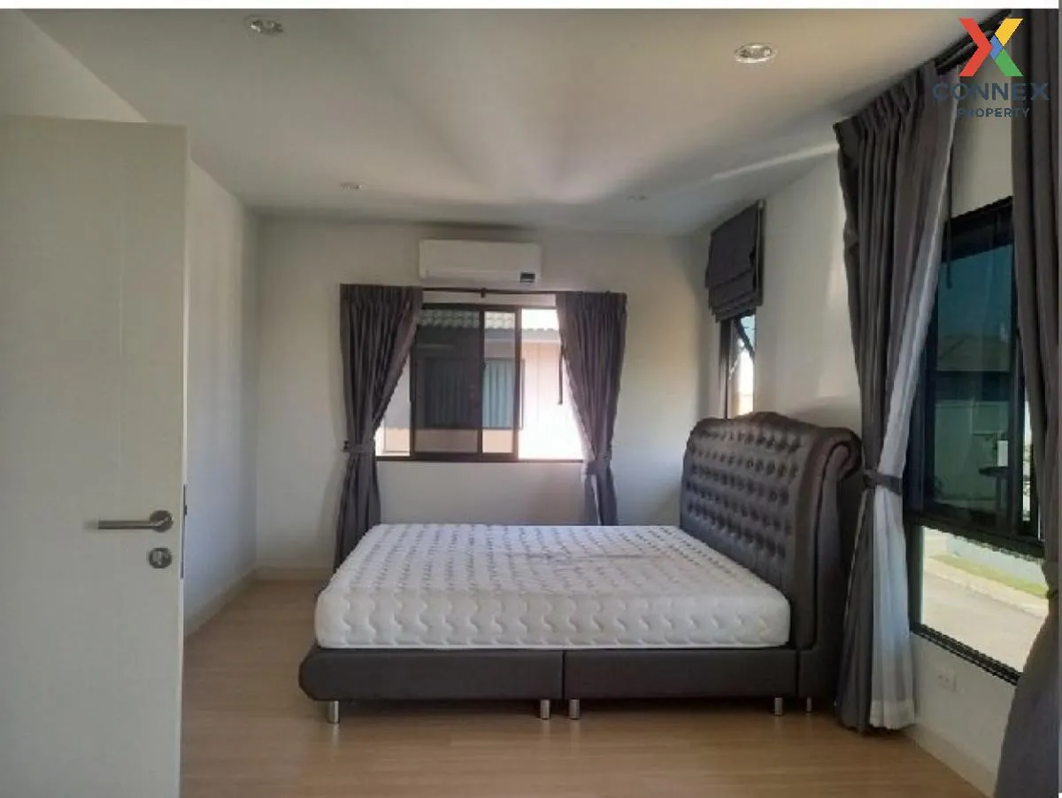 For Sale House , Kanasiri Salaya-Pinklao , corner unit , wide fro