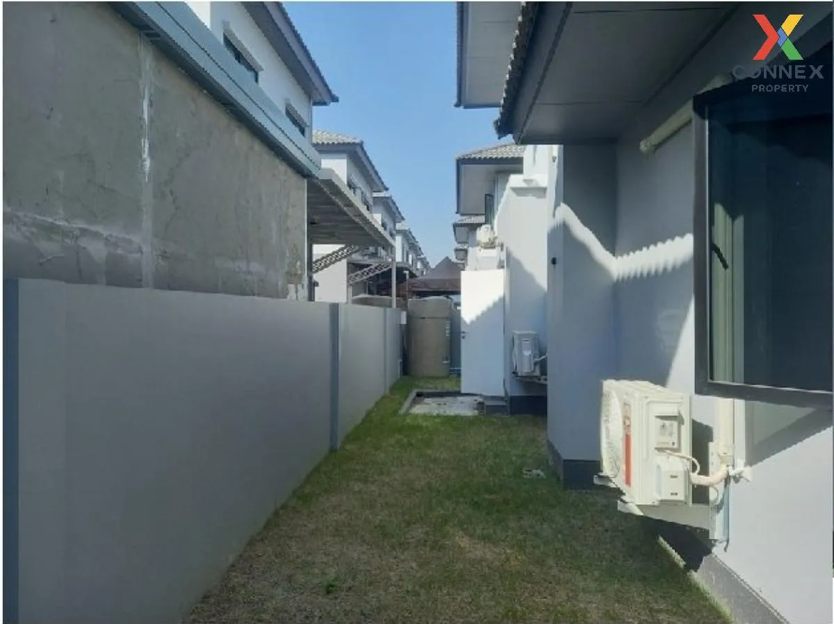 For Sale House , Kanasiri Salaya-Pinklao , corner unit , wide fro