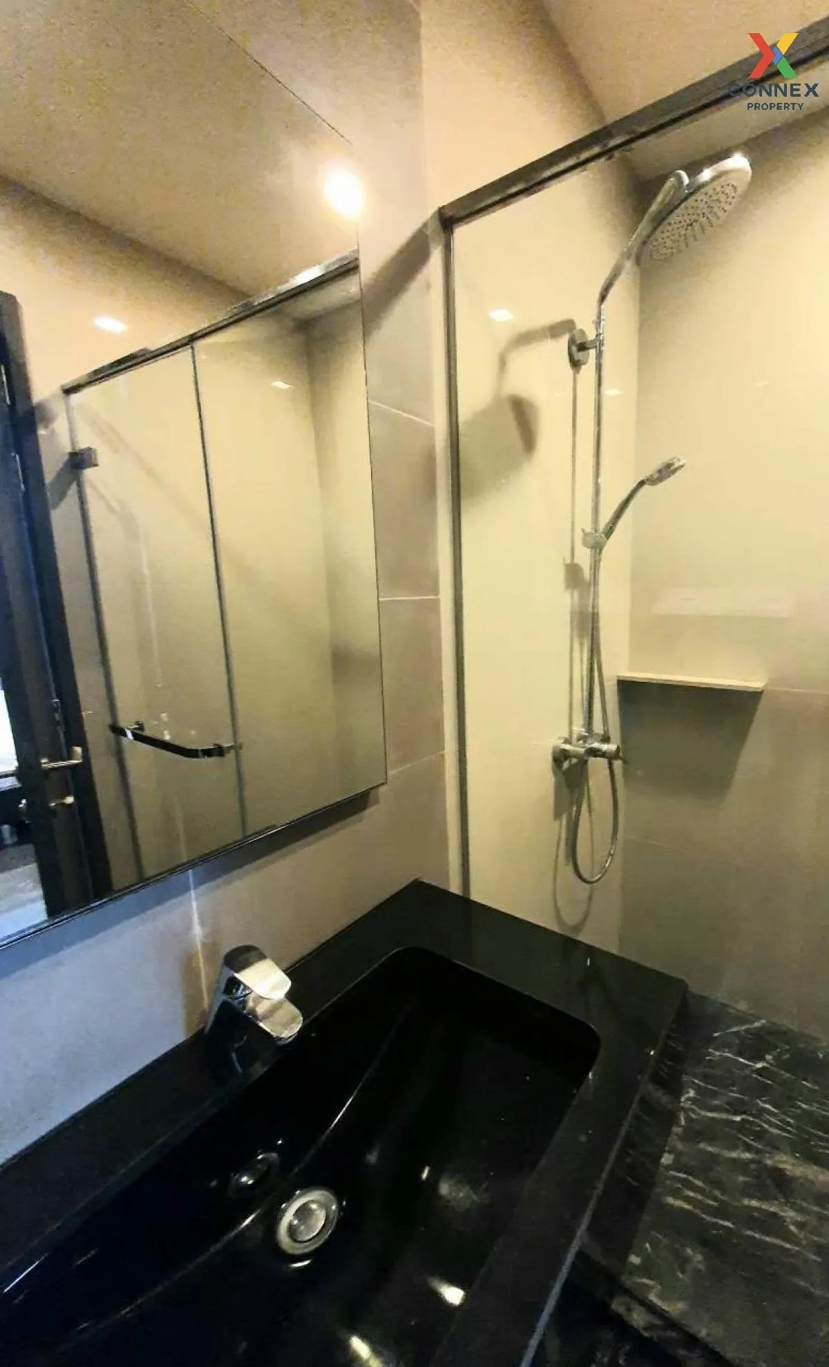 For Rent Condo , EDGE Sukhumvit 23 , BTS-Asok , Khlong Toei Nuea  4