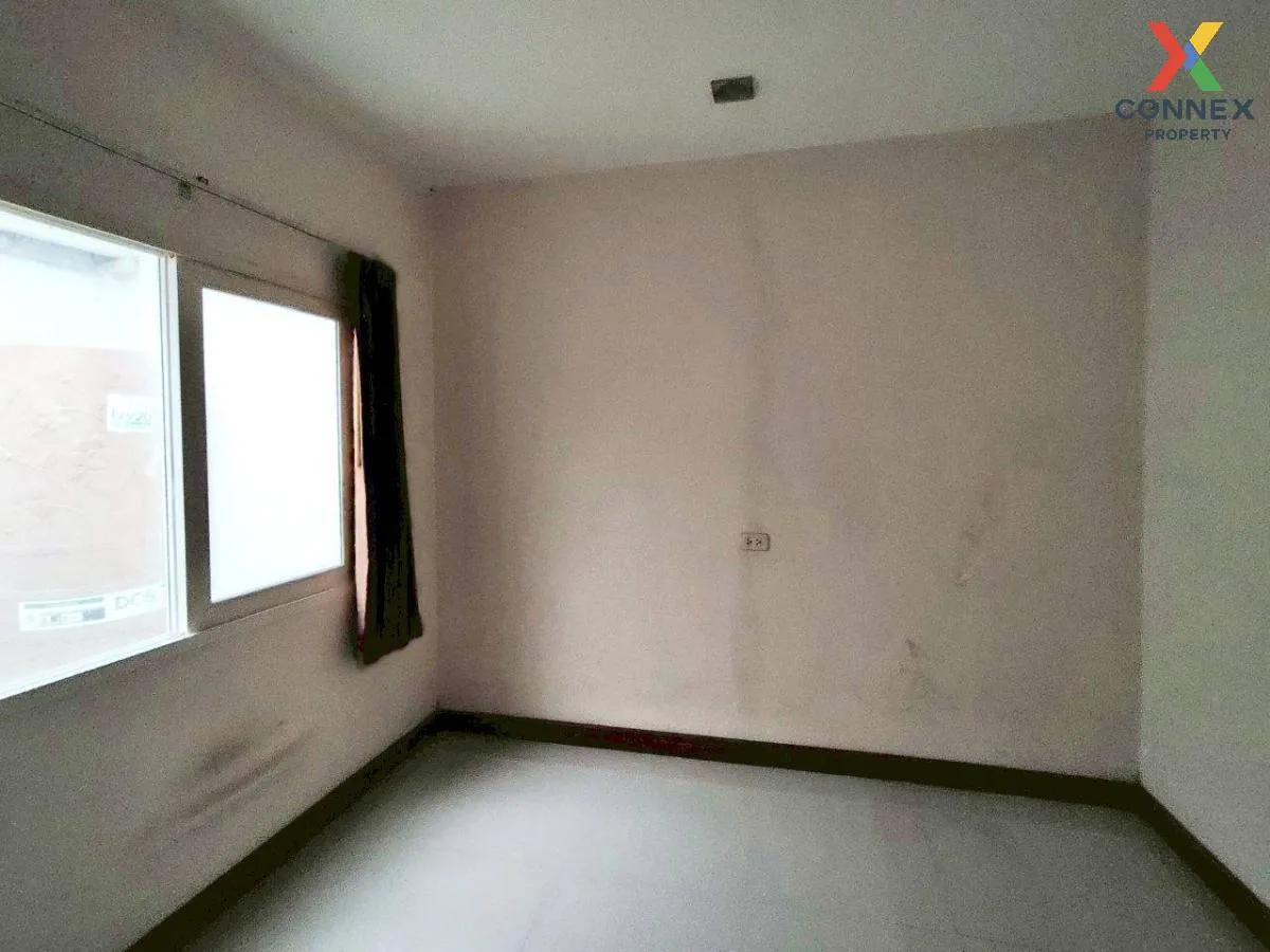 For Sale Townhouse/Townhome  , Golden Town Watcharapol-Sukhapiban