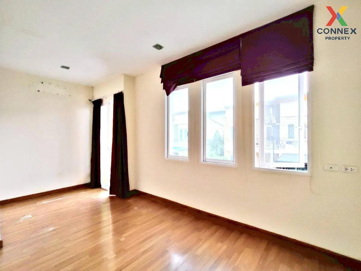 For Sale Townhouse/Townhome  , Golden Town Watcharapol-Sukhapiban