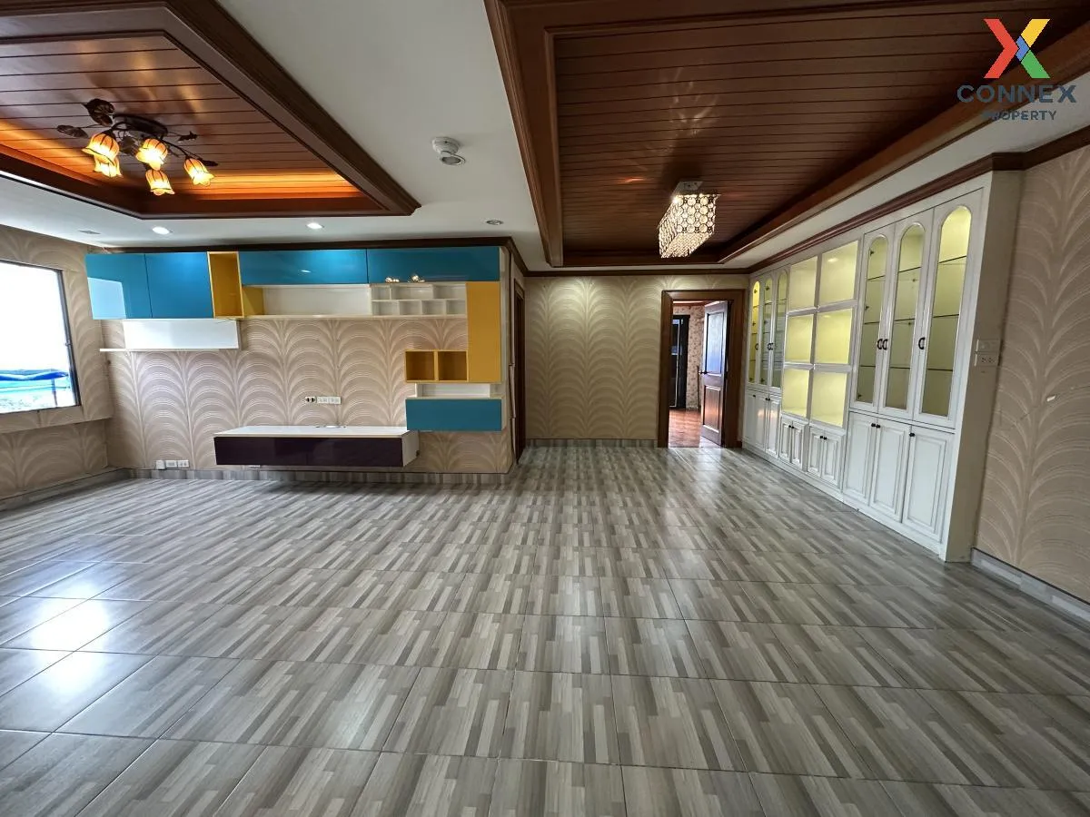 ขายคอนโด  สี่พระยา ริเวอร์วิว MRT-หัวลำโพง ตลาดน้อย เขต สัมพันธวง ขายคอนโด  สี่พระยา ริเวอร์วิว MRT-หัวลำโพง ตลาดน้อย เขต สัมพันธวง 4