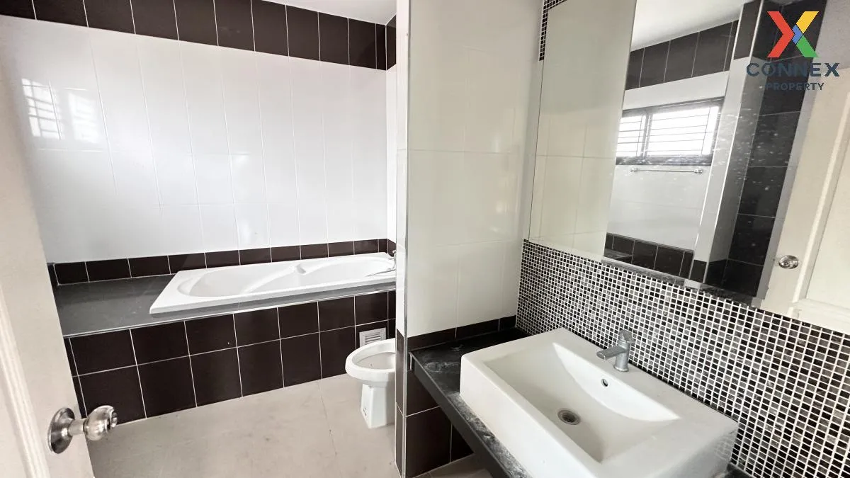 ขายบ้าน  ซื่อตรง เซรีน พัทยา - สัตหีบ บางเสร่ สัตหีบ ชลบุรี CX-12