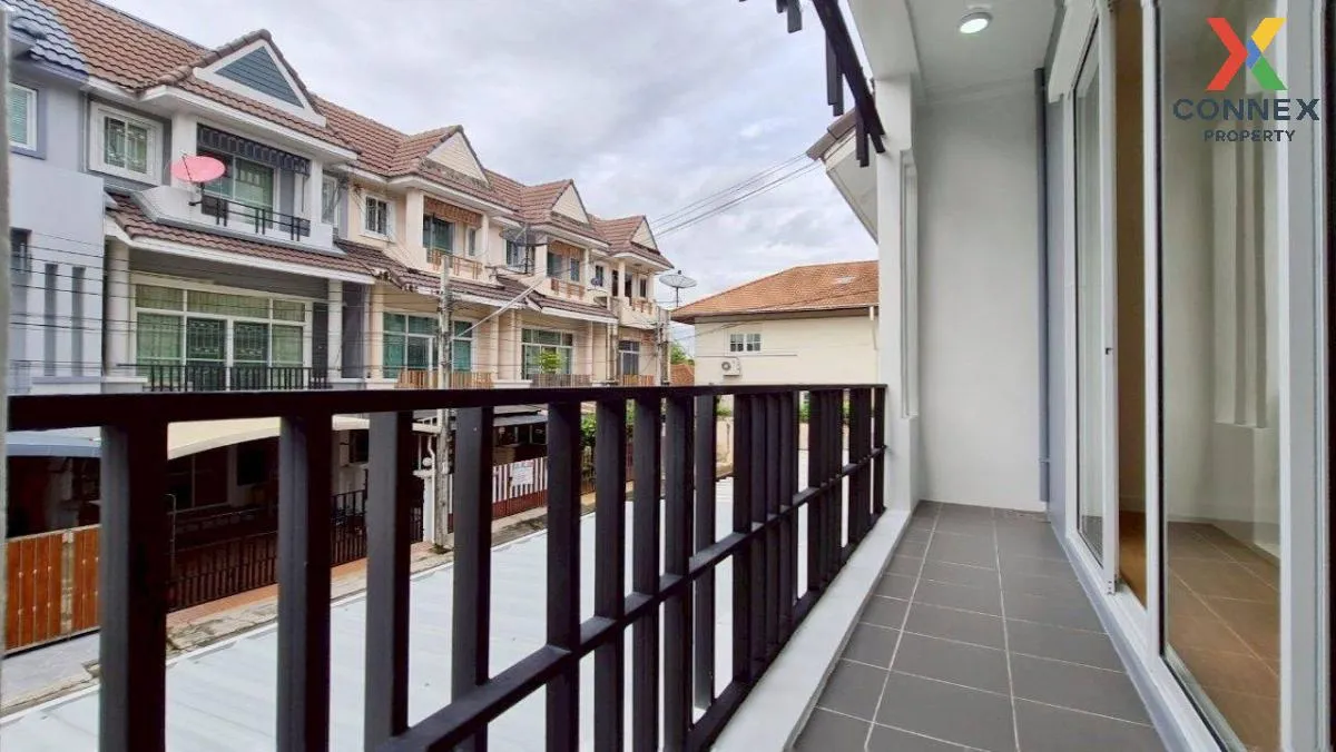 ขายทาวน์เฮ้าส์/ทาวน์โฮม  บ้านนวนิช แจ้งวัฒนะ ห้องมุม หน้ากว้าง รี