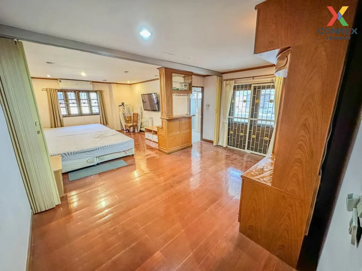 ขายบ้านเดี่ยวพร้อมโกดัง,รามอินทรา 60 รามอินทรา เขต คันนายาว กรุงเ