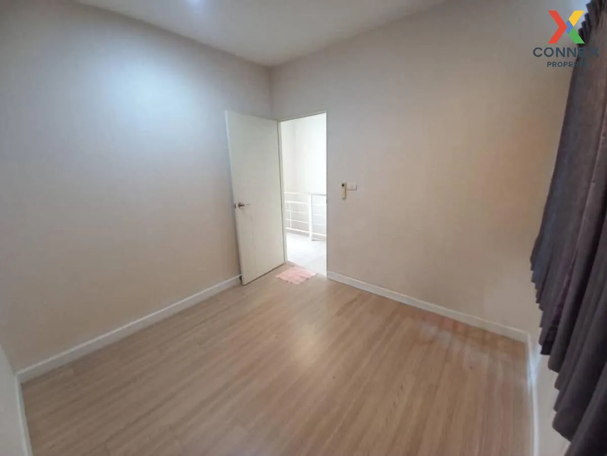 ขายทาวน์เฮ้าส์/ทาวน์โฮม  บ้านกลางเมือง นวมินทร์ 42 หน้ากว้าง คลอง