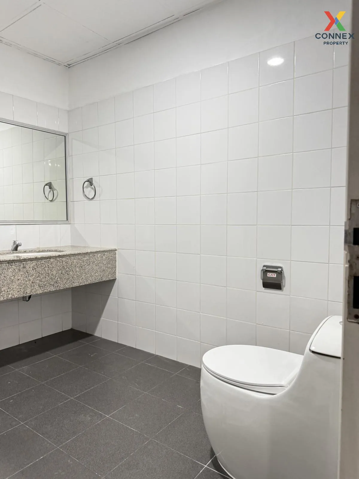 ขายคอนโด  วิทยุ คอมเพล็กซ์ วิวสวย ชั้นสูง BTS-เพลินจิต มักกะสัน เ