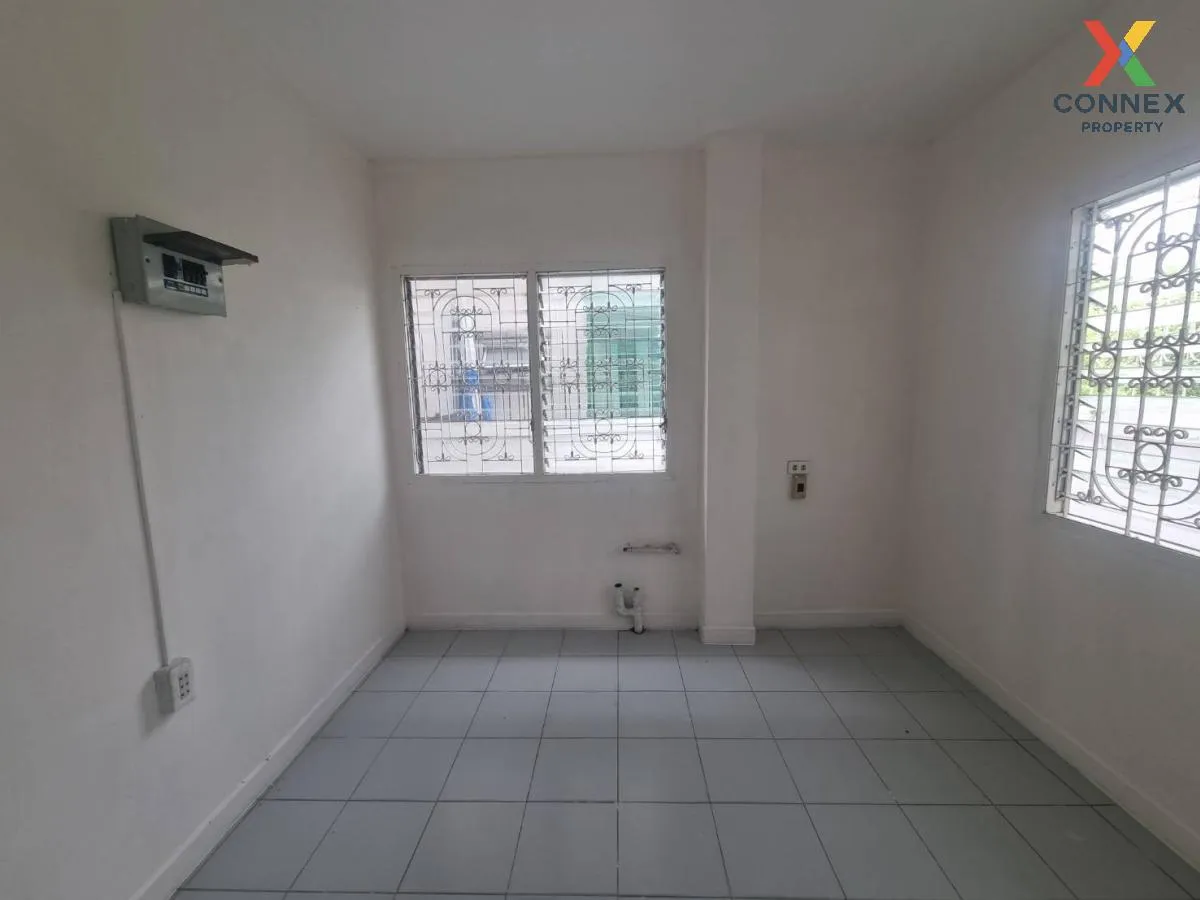 ขายบ้าน  บ้านศิรินทรา ร่มเกล้า - สุวรรณภูมิ คลองสามประเวศ เขต ลาด