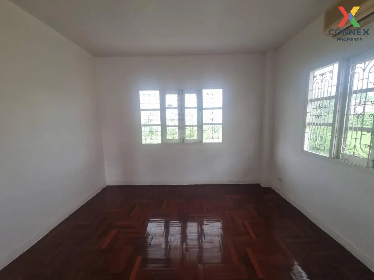 ขายบ้าน  บ้านศิรินทรา ร่มเกล้า - สุวรรณภูมิ คลองสามประเวศ เขต ลาด