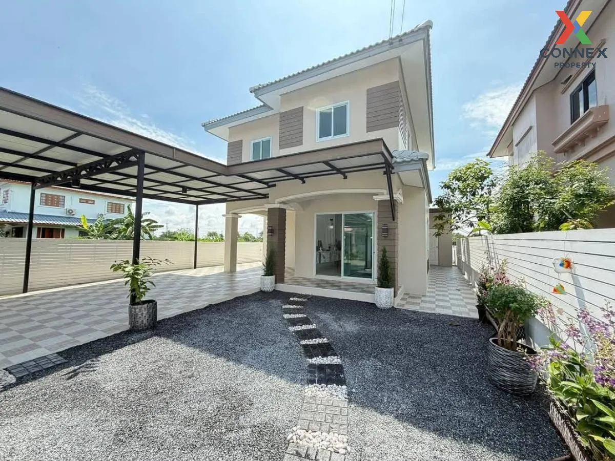 For Sale House , K.C. Garden Home , corner unit , newly renovated 3