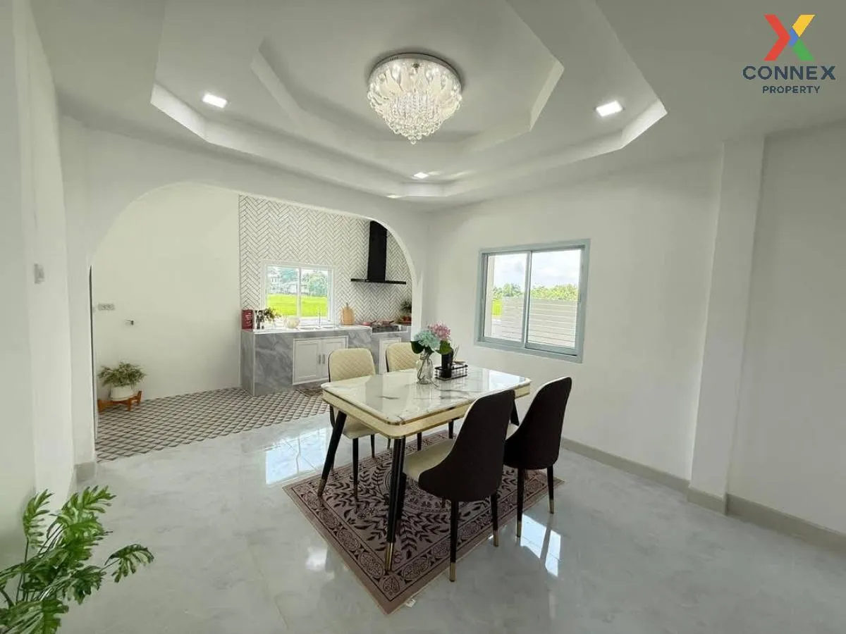 For Sale House , K.C. Garden Home , corner unit , newly renovated