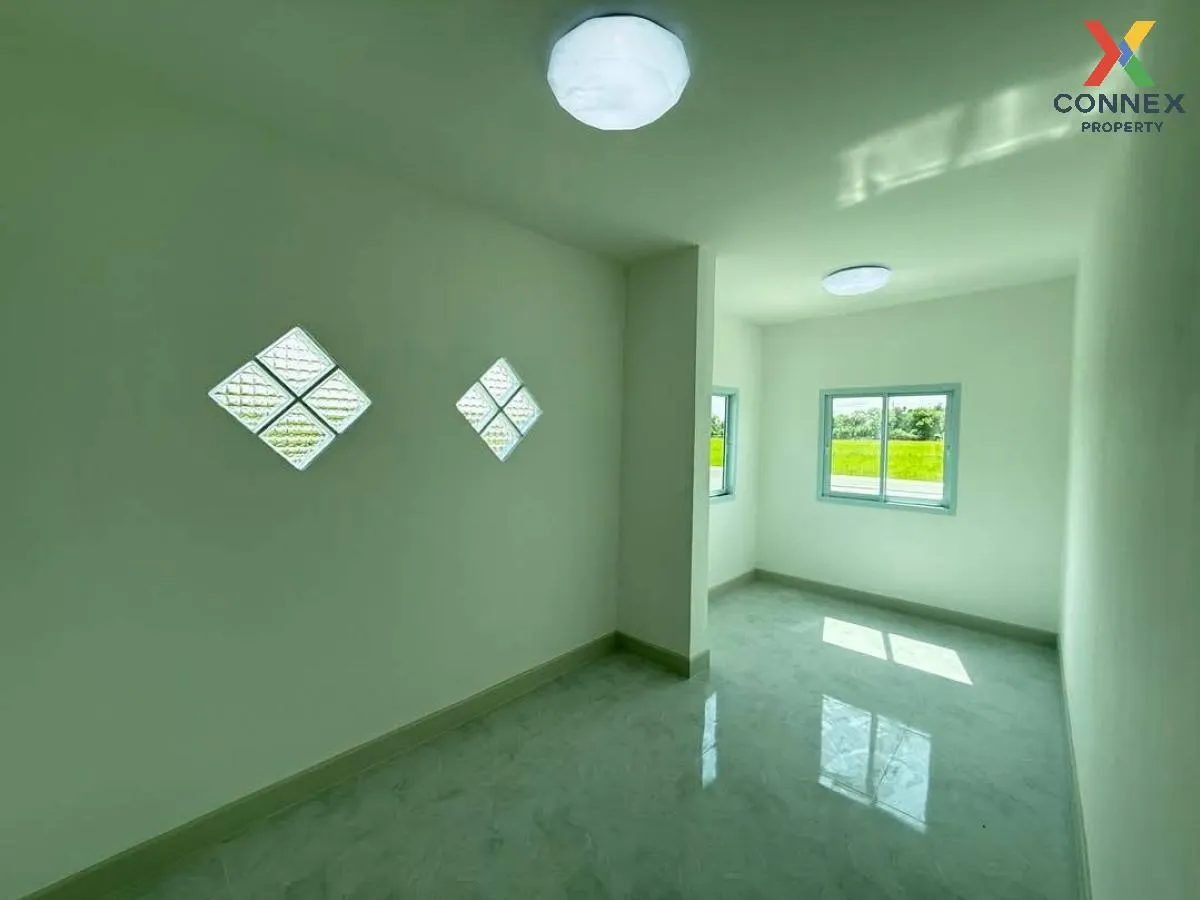 For Sale House , K.C. Garden Home , corner unit , newly renovated