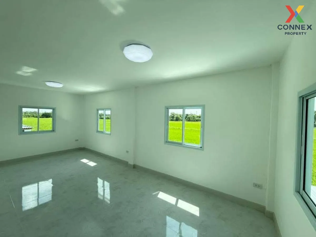 For Sale House , K.C. Garden Home , corner unit , newly renovated