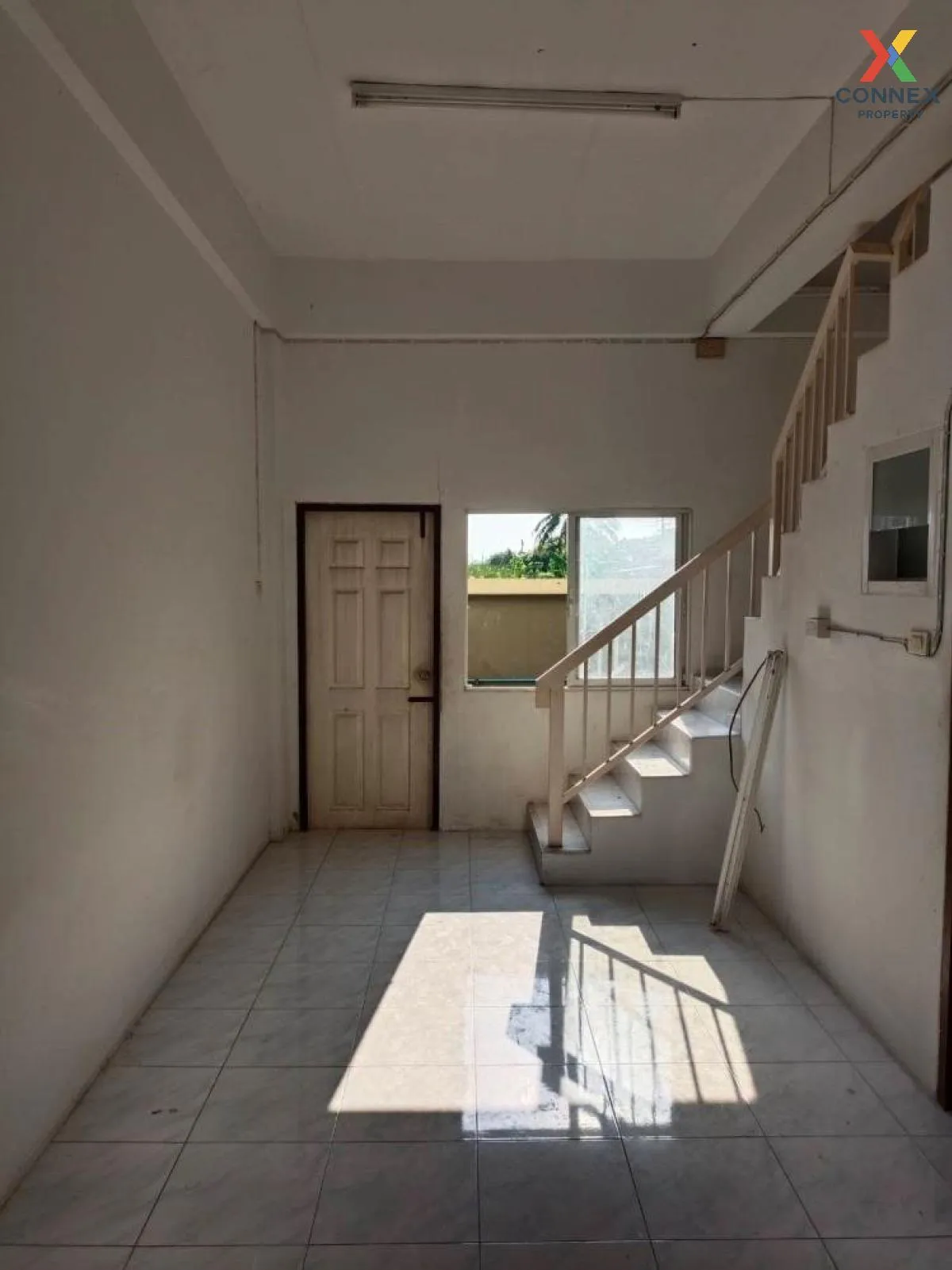 For Sale Townhouse/Townhome  , Home in Town , corner unit , Khu K 3