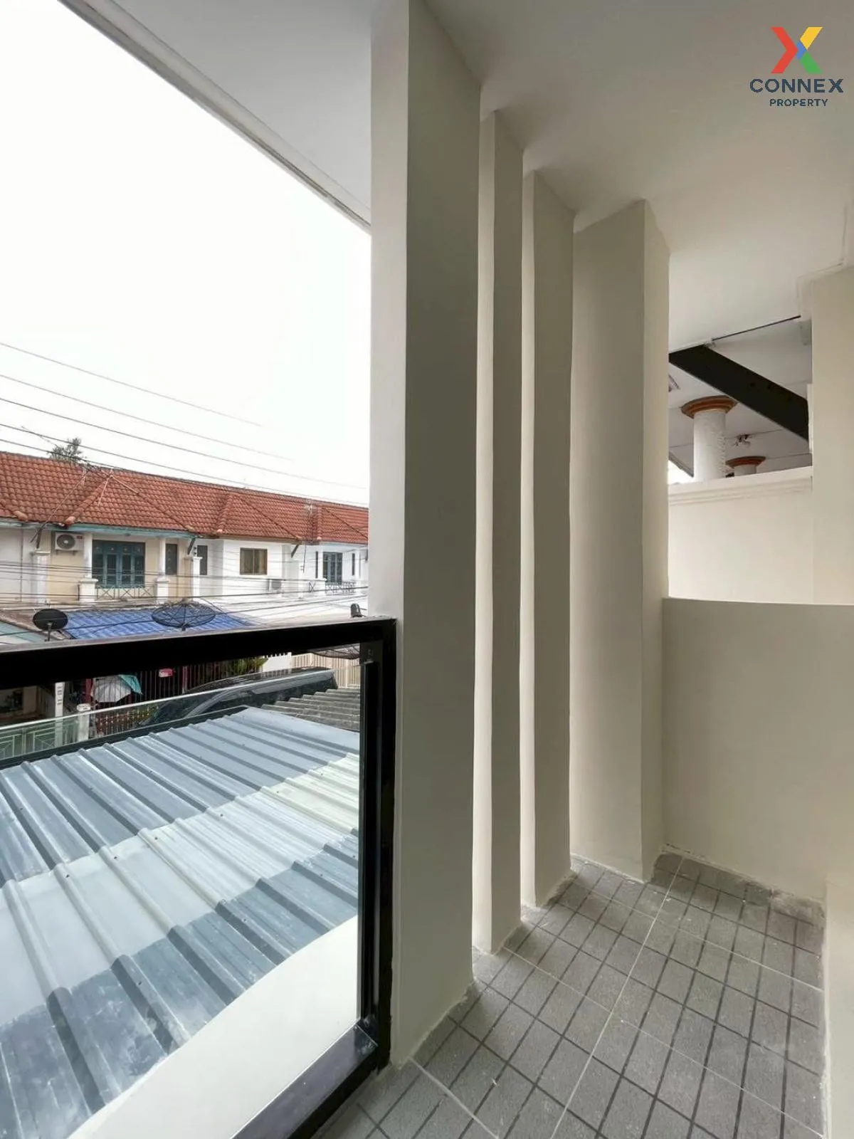 ขายทาวน์เฮ้าส์/ทาวน์โฮม  บ้านบัวทอง 4 บ้านกล้วย-ไทรน้อย รีโนเวทให