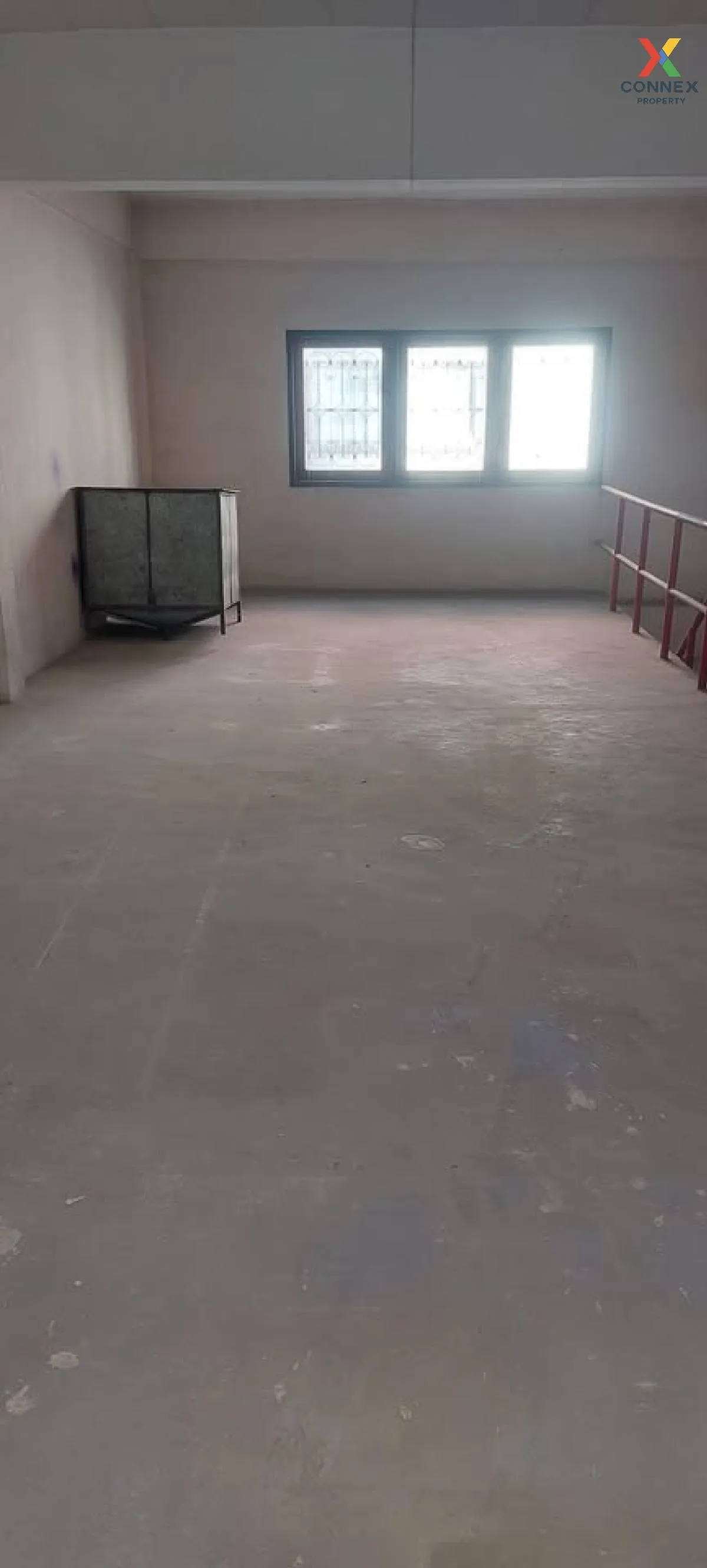 ขายอาคารพาณิชย์ 3 ชั้นครึ่ง   แพรกษา เมืองสมุทรปราการ สมุทรปราการ