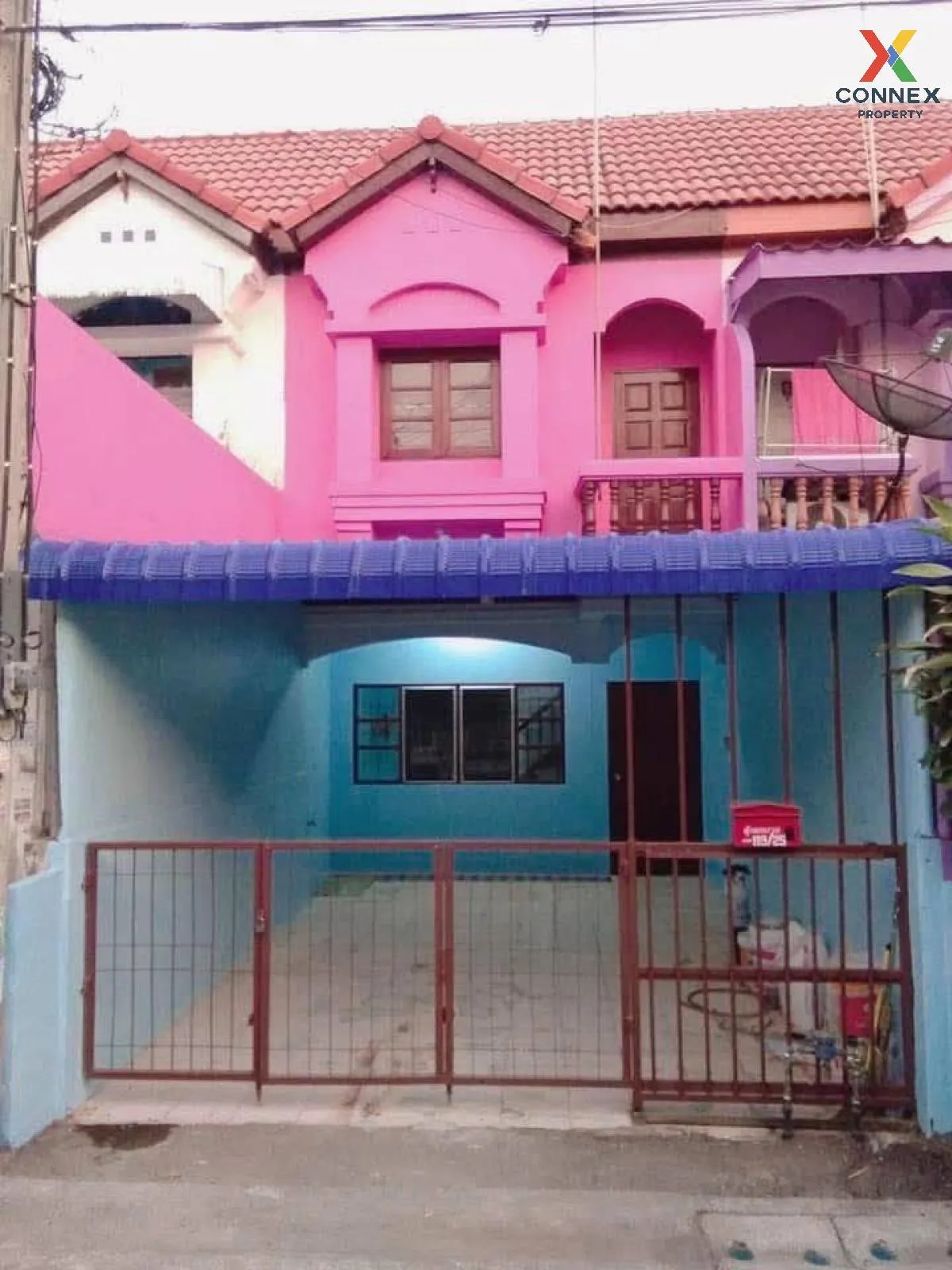 For Sale Townhouse/Townhome  , Baan Tabthong , Bang Bo , Bang Sao 1