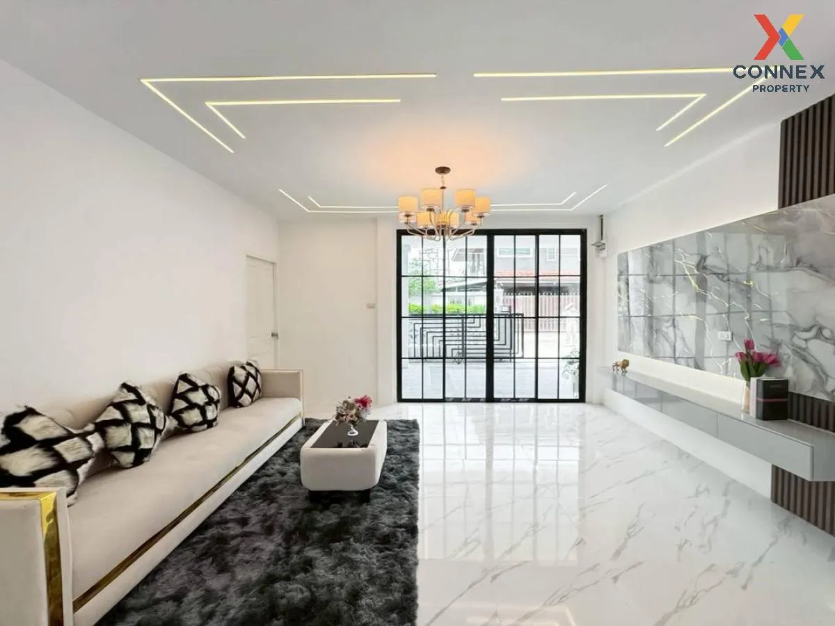 For Sale House in Khao Talo, Pattaya , nice view , corner unit ,  For Sale House in Khao Talo, Pattaya , nice view , corner unit ,  3