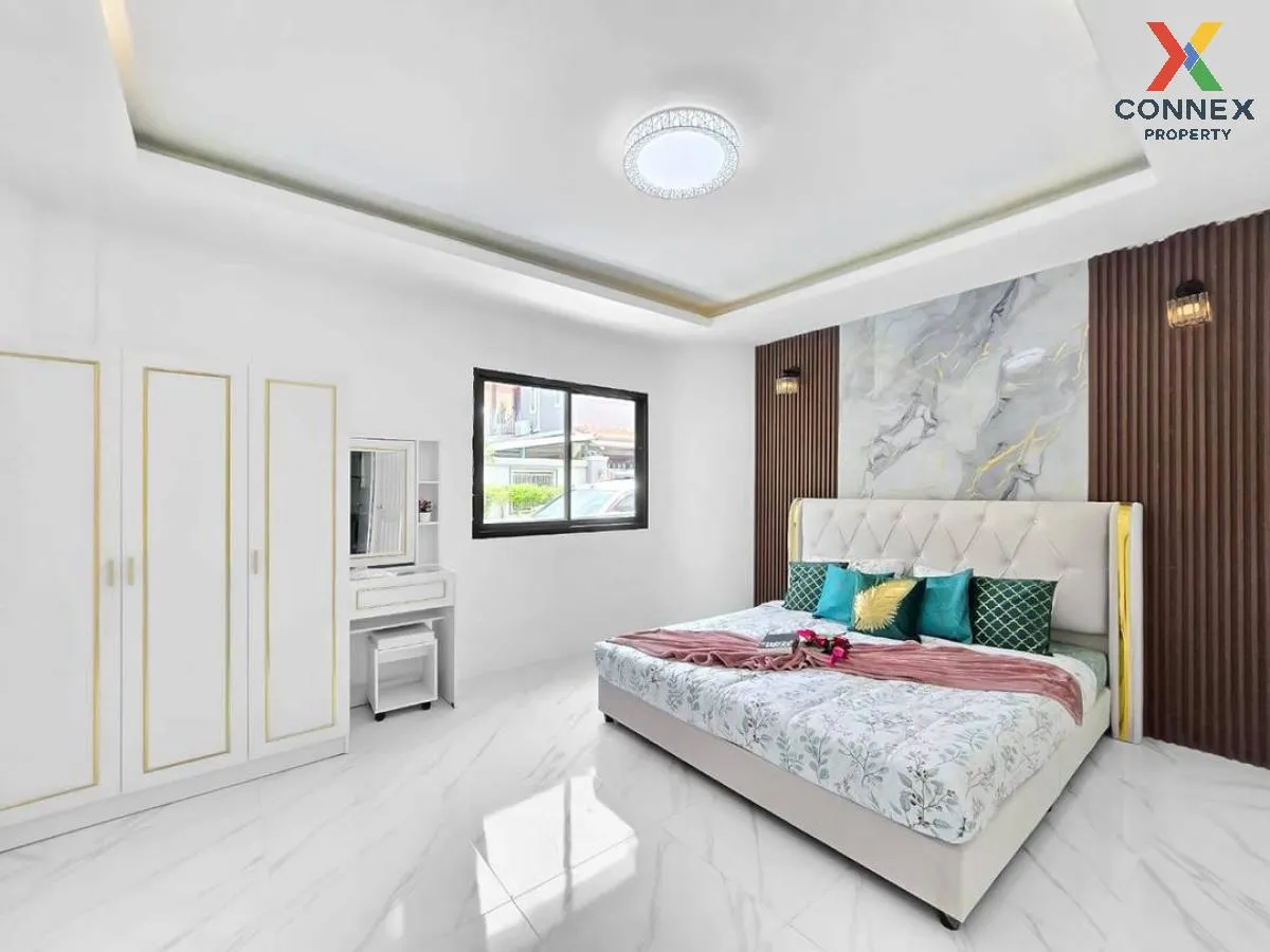 For Sale House in Khao Talo, Pattaya , nice view , corner unit ,  For Sale House in Khao Talo, Pattaya , nice view , corner unit ,