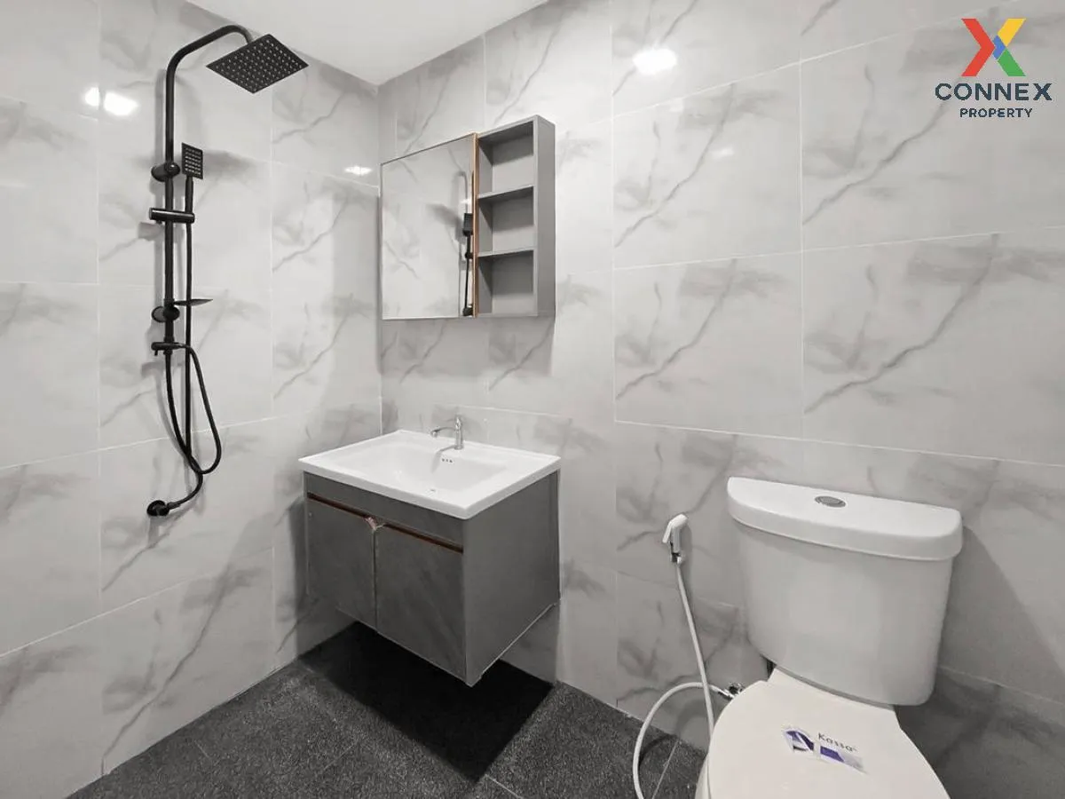 For Sale House in Khao Talo, Pattaya , nice view , corner unit ,  For Sale House in Khao Talo, Pattaya , nice view , corner unit ,