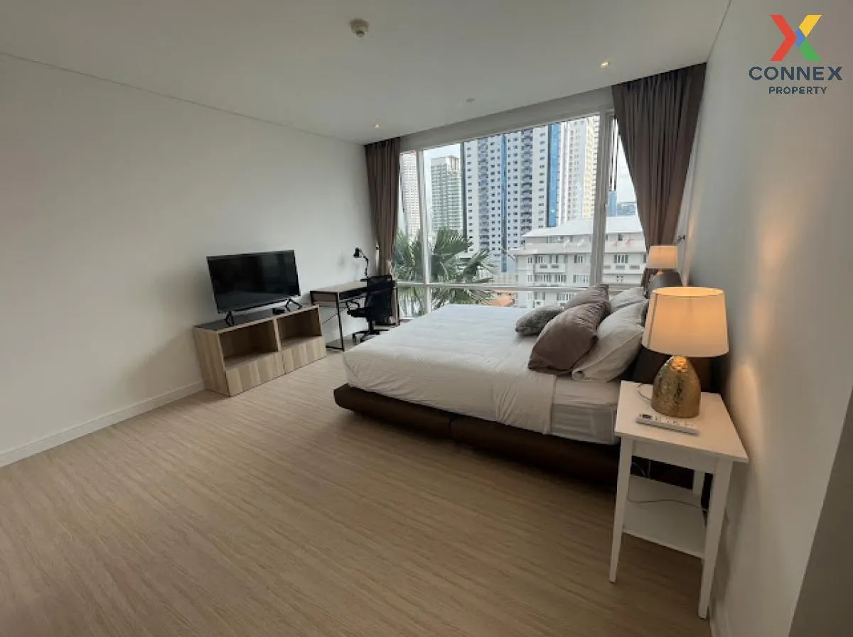 For Sale Condo , Fullerton Sukhumvit , nice view , BTS-Ekkamai ,  1