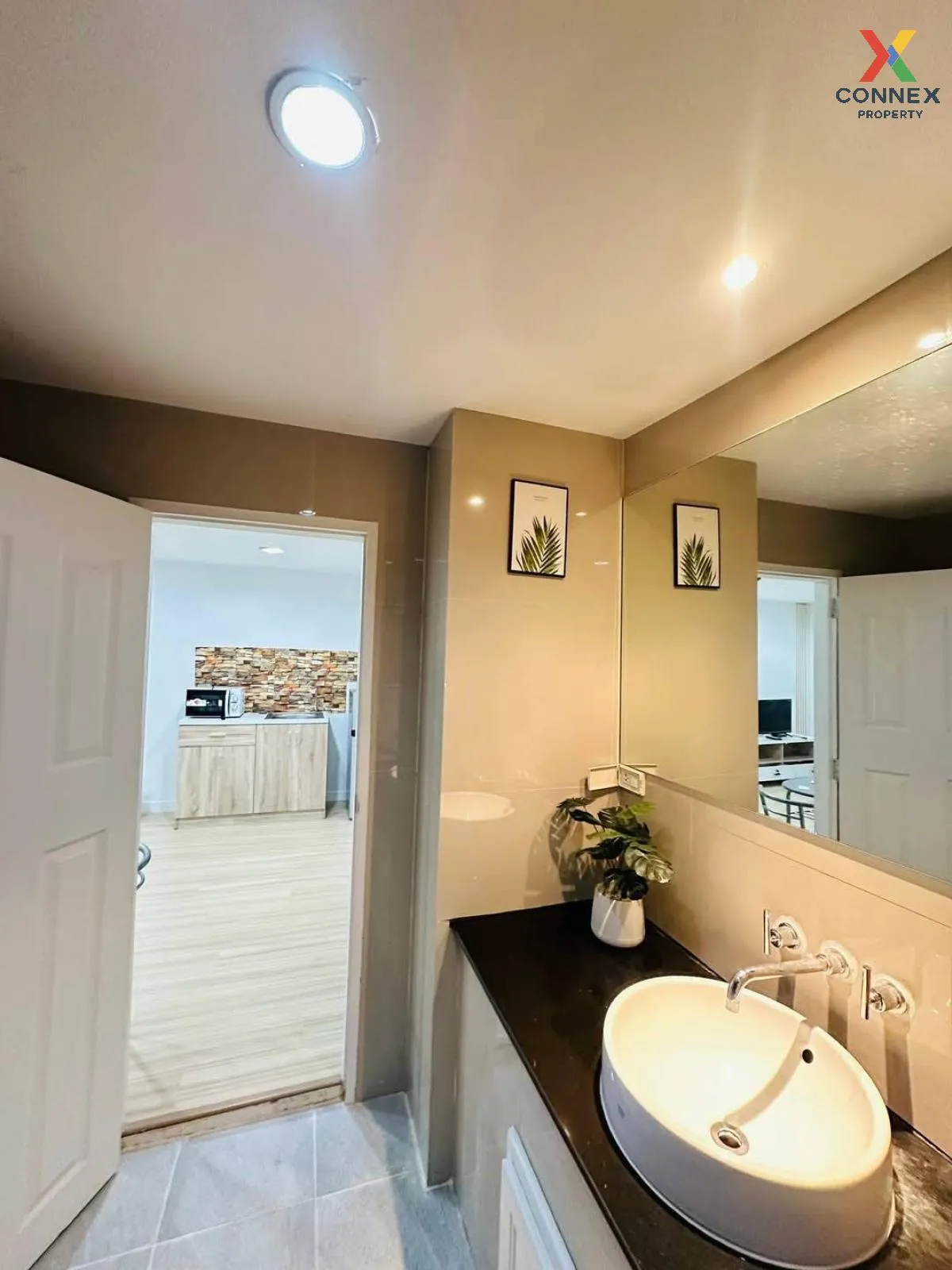 เช่าคอนโด  เดอะ เพลน เนอรี่ สาทร BTS-กรุงธนบุรี คลองต้นไทร เขต คล