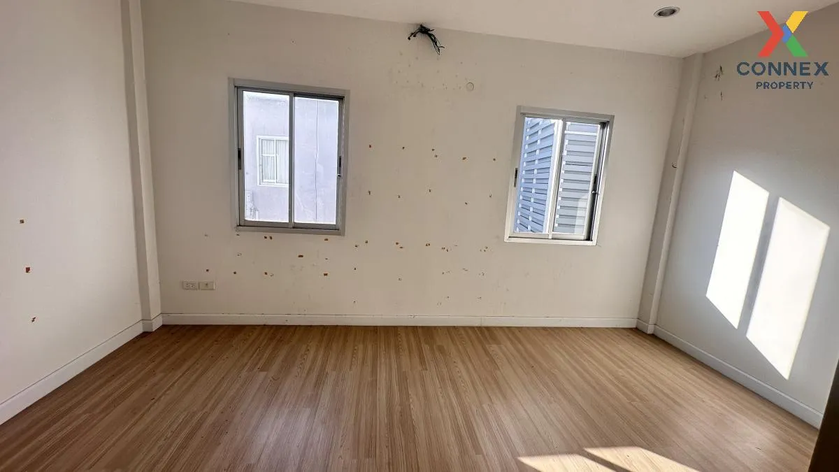 For Sale Townhouse/Townhome  , Metrotown 3 Huai Wang Nong , Rai N