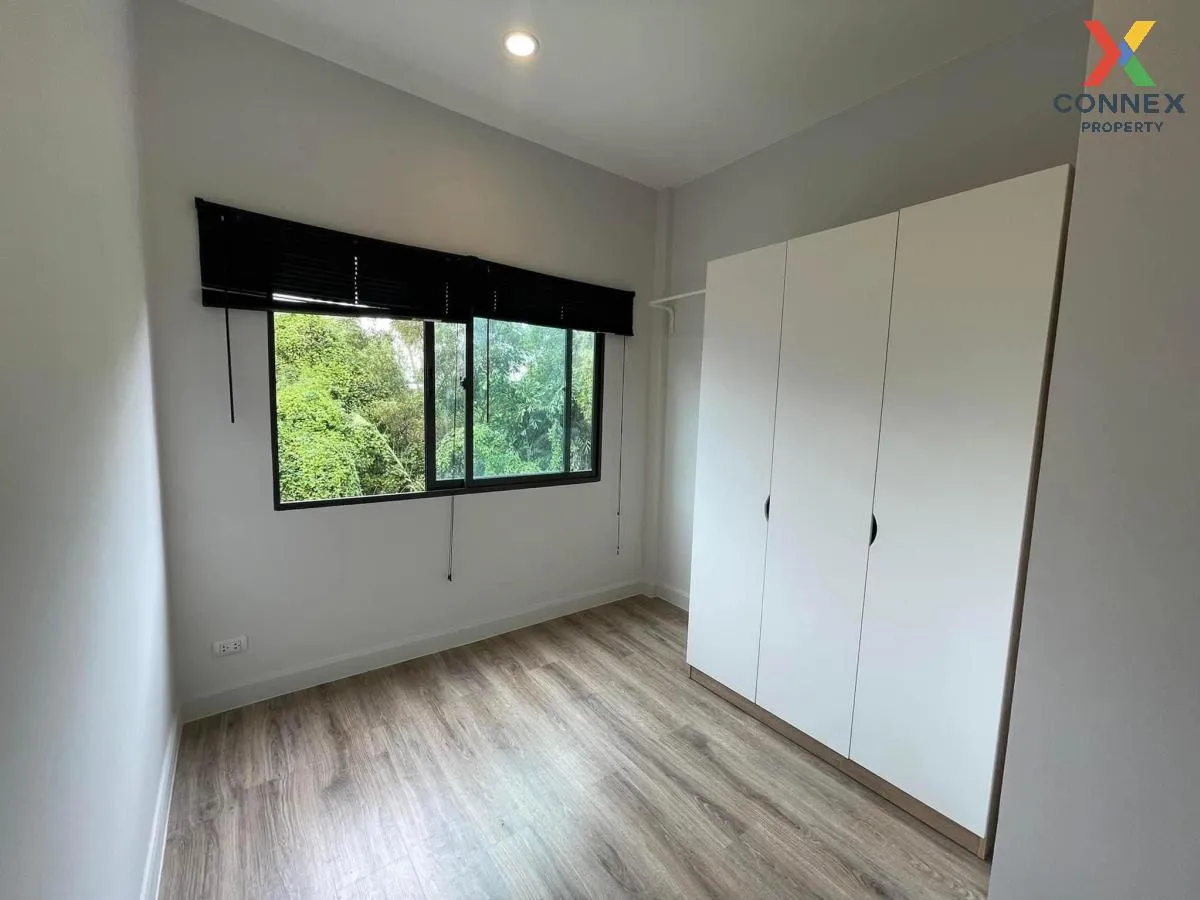 For Rent Townhouse/Townhome  , V Compound Tiwanon-Rangsit , corne