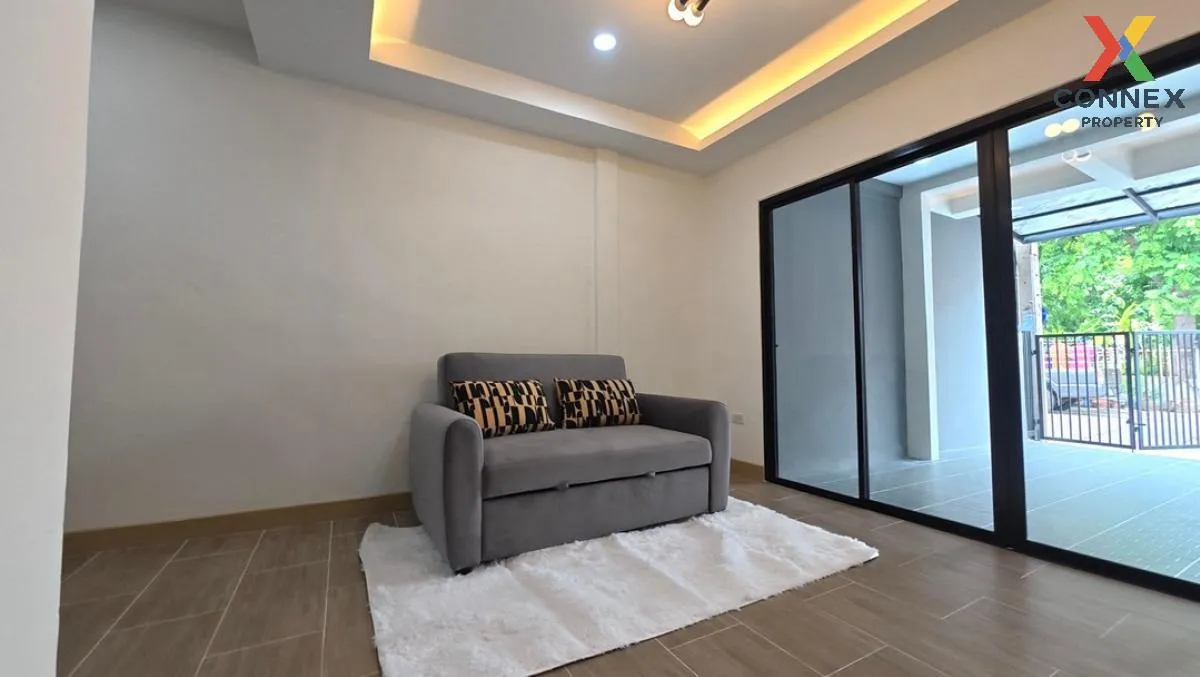 ขายทาวน์เฮ้าส์/ทาวน์โฮม  บ้านวรางกูล เลียบคลองสอง บางชัน เขต คลอง