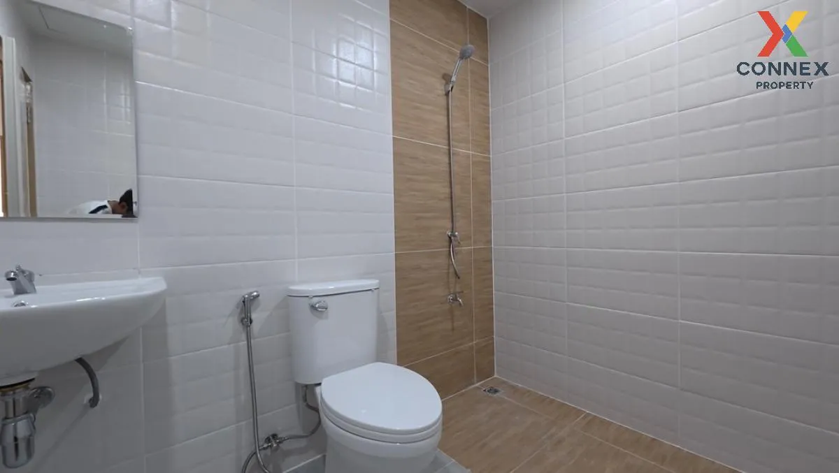 ขายทาวน์เฮ้าส์/ทาวน์โฮม  บ้านวรางกูล เลียบคลองสอง บางชัน เขต คลอง