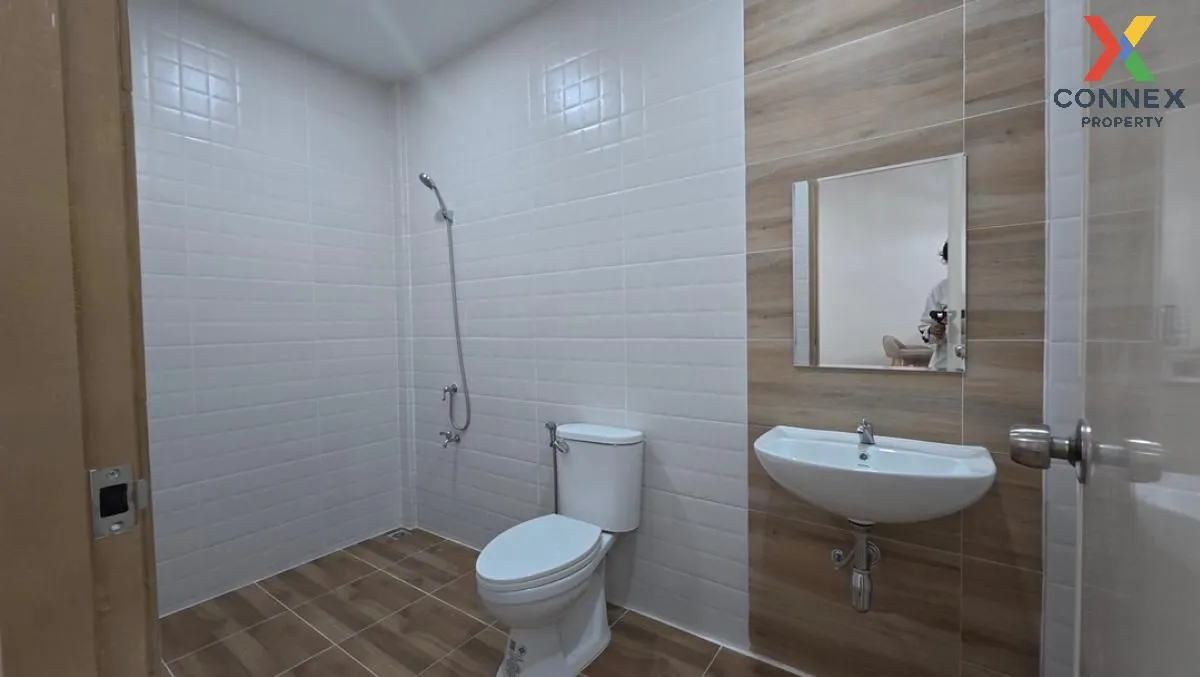 ขายทาวน์เฮ้าส์/ทาวน์โฮม  บ้านวรางกูล เลียบคลองสอง บางชัน เขต คลอง