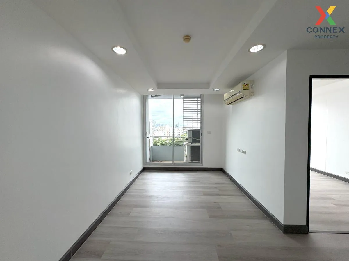 ขายคอนโด  เดอะ คริส เอ็กซ์ตร้า 4 MRT-สุทธิสาร ดินแดง เขต ห้วยขวาง 1