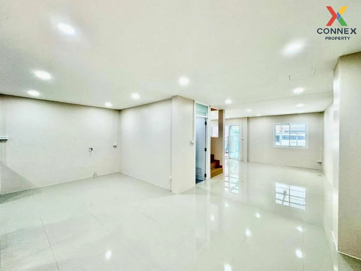 ขายทาวน์เฮ้าส์/ทาวน์โฮม  ทิพย์นคร นนทบุรี MRT-แยกติวานนท์ บางเขน 