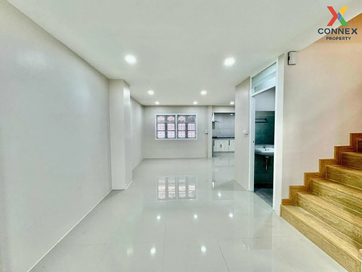 ขายทาวน์เฮ้าส์/ทาวน์โฮม  ทิพย์นคร นนทบุรี MRT-แยกติวานนท์ บางเขน 