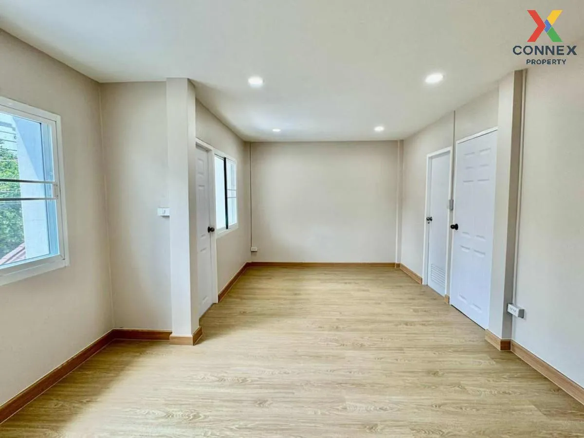 ขายทาวน์เฮ้าส์/ทาวน์โฮม  ทิพย์นคร นนทบุรี MRT-แยกติวานนท์ บางเขน 